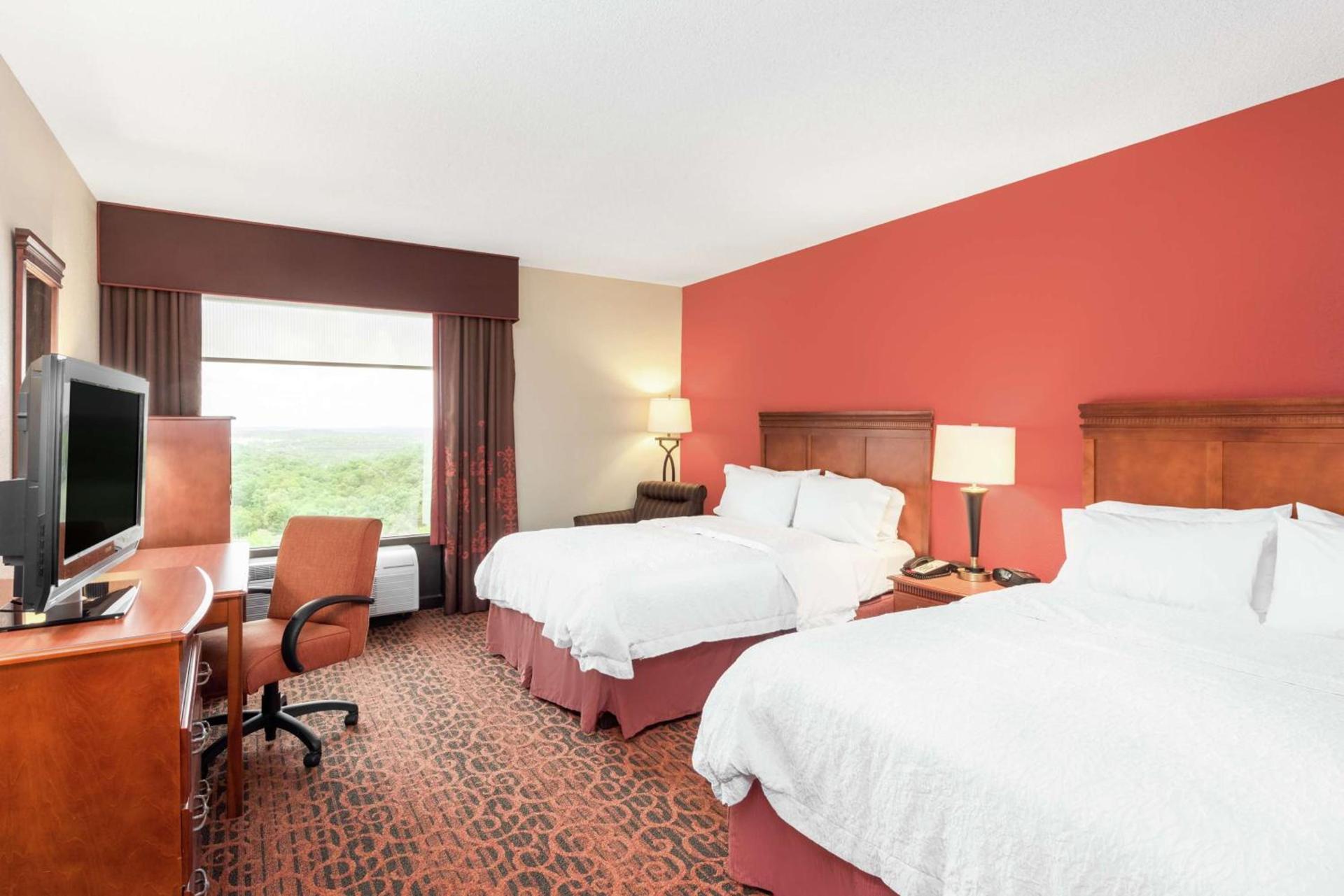 Hampton Inn Branson on the Strip photo 23