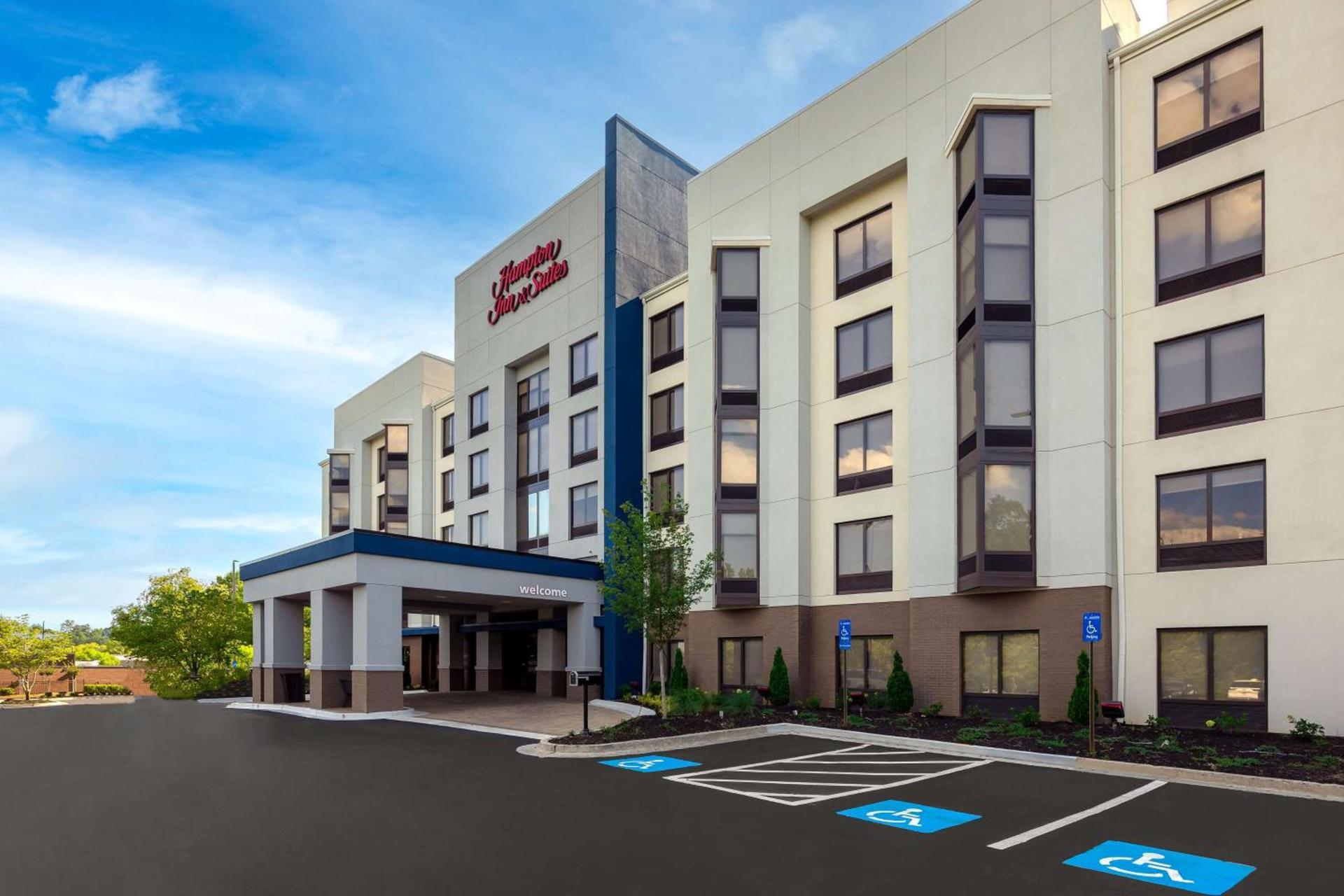 Hampton Inn & Suites Alpharetta Roswell photo 1