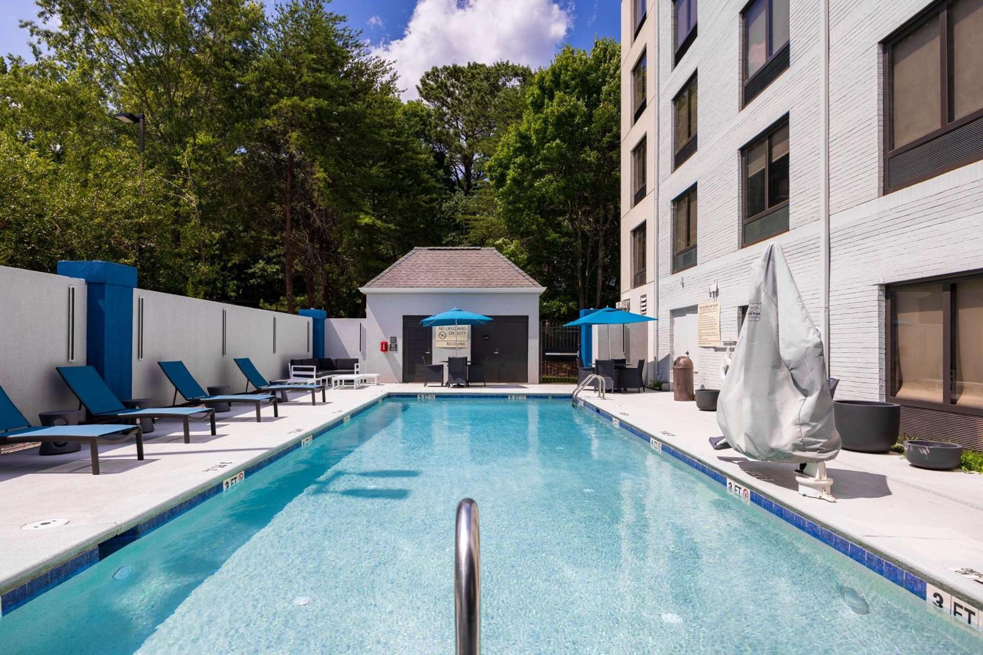 Hampton Inn & Suites Alpharetta Roswell photo 25