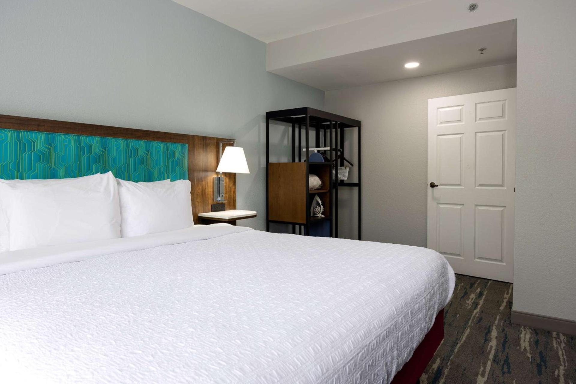 Hampton Inn & Suites Alpharetta Roswell photo 43
