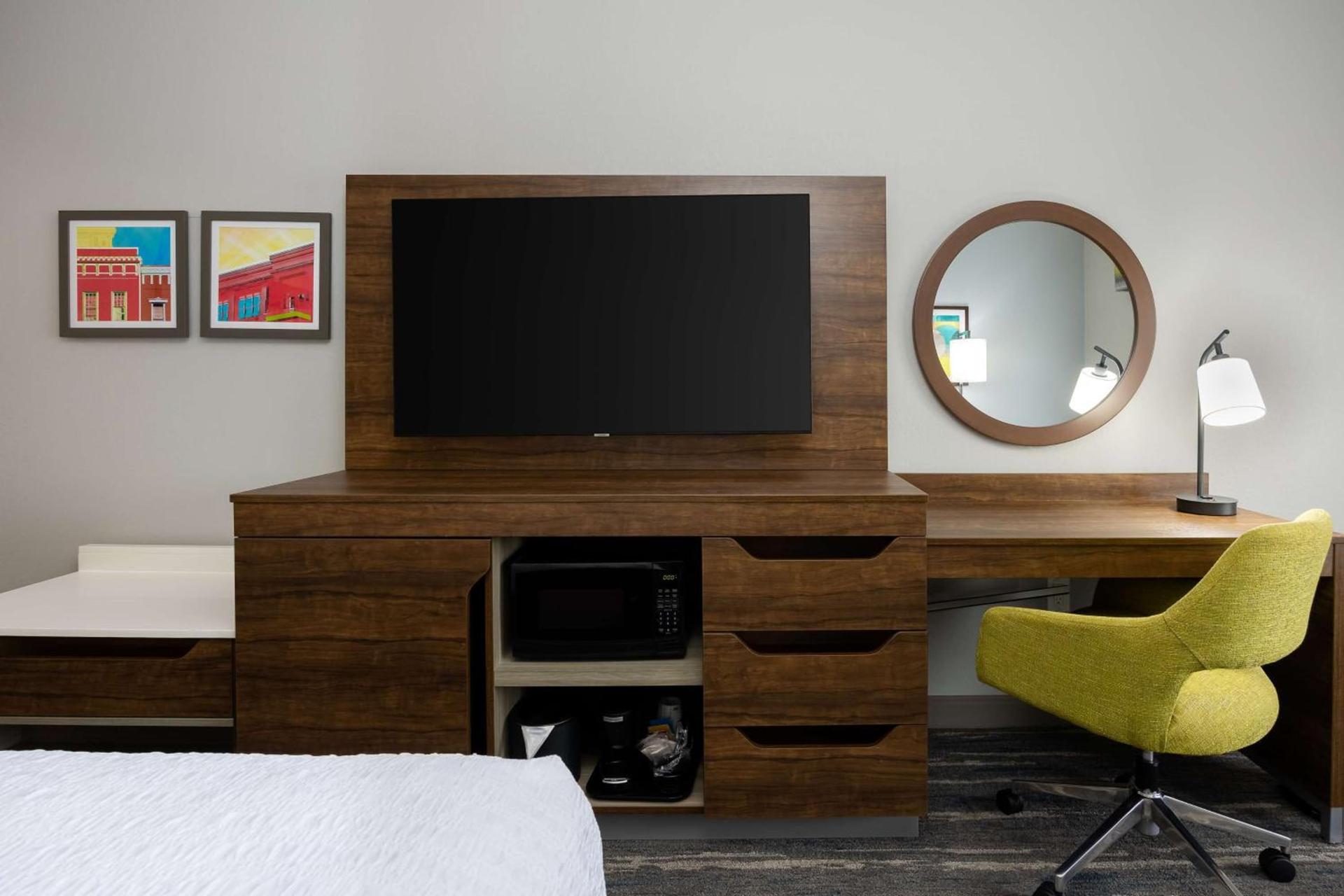 Hampton Inn & Suites Alpharetta Roswell photo 47