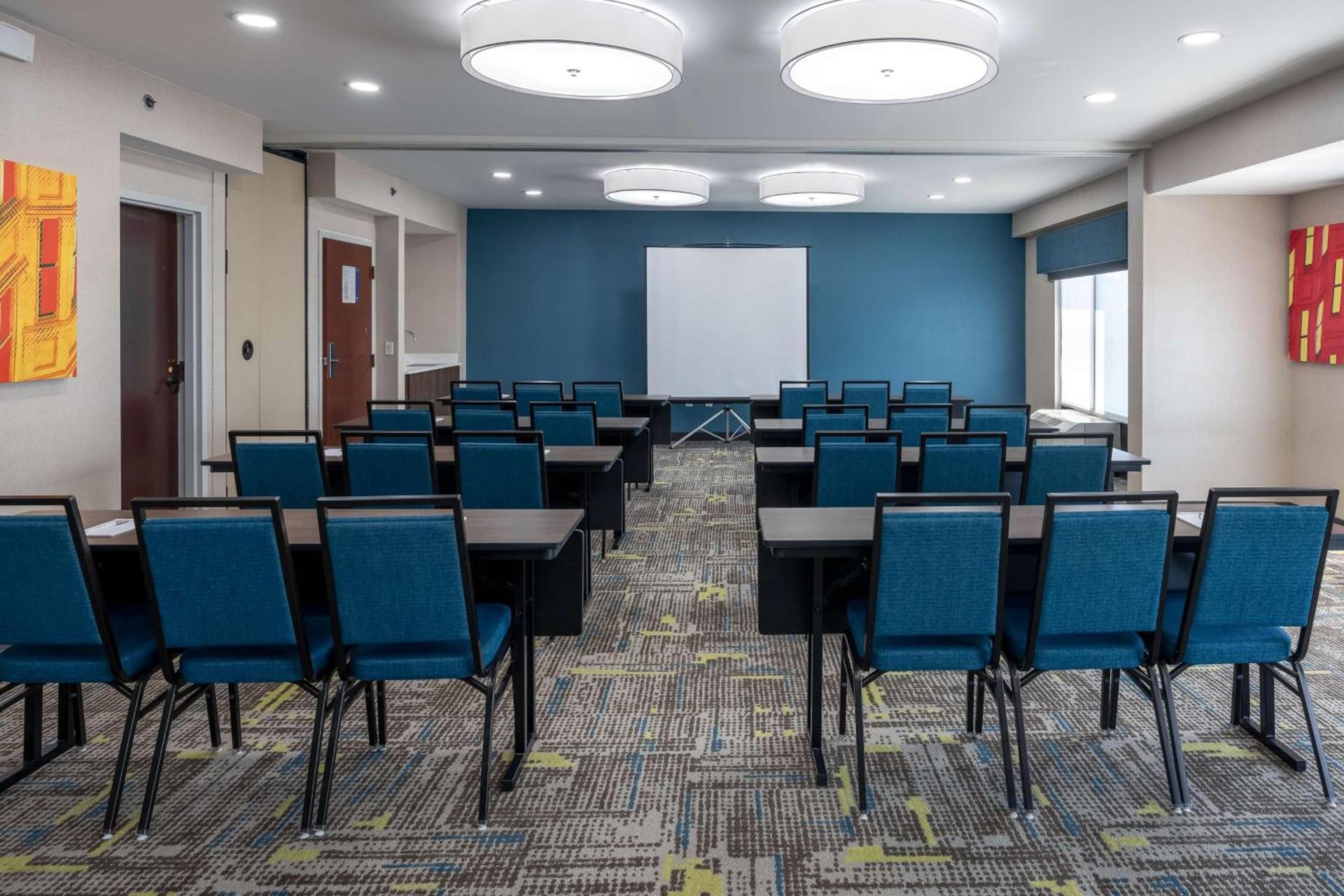 Hampton Inn & Suites Alpharetta Roswell photo 71
