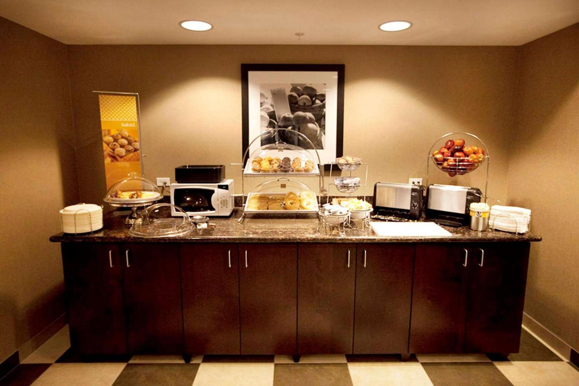Hampton Inn & Suites by Hilton Seattle/Kent photo 8