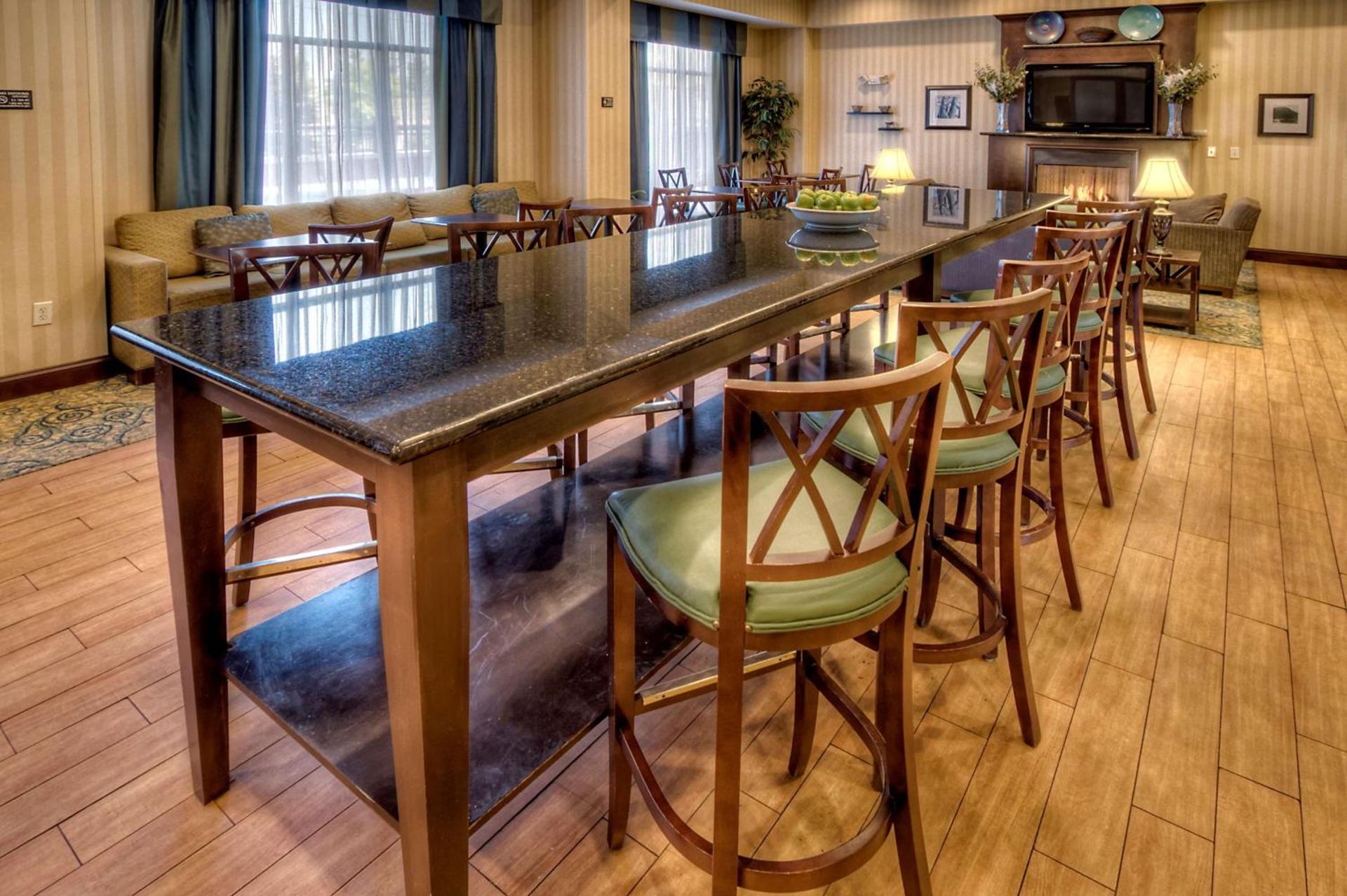 Hampton Inn Roanoke Rapids photo 11