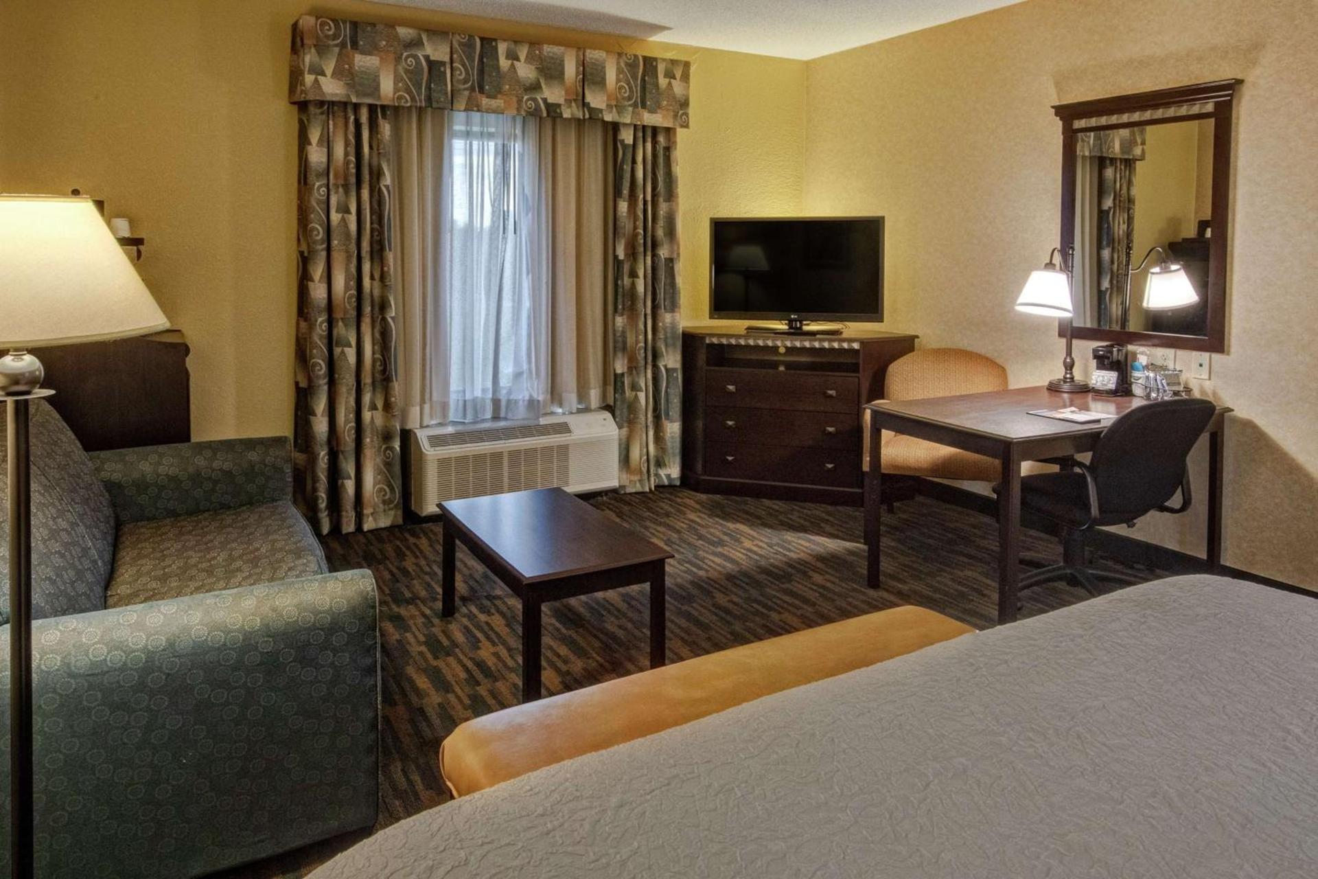 Hampton Inn Roanoke Rapids photo 20