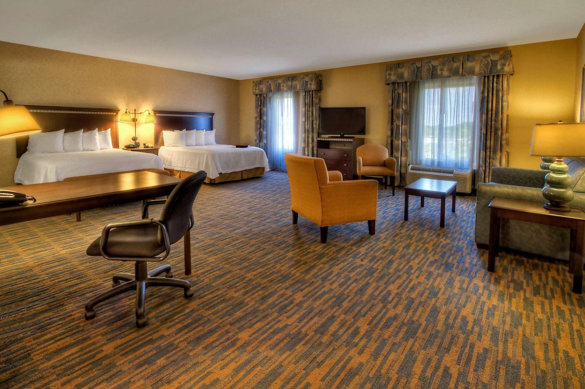 Hampton Inn Roanoke Rapids photo 31