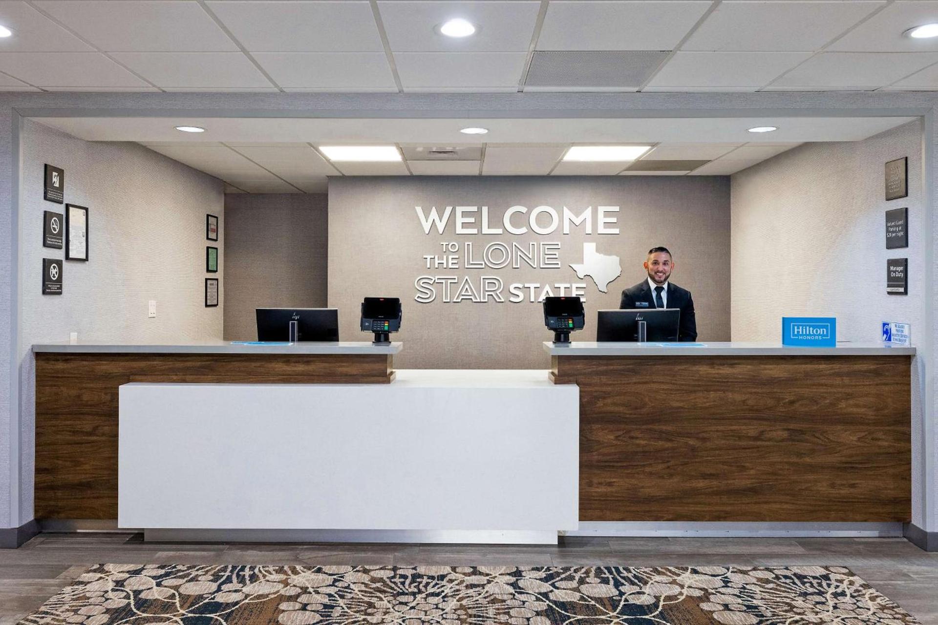 Hampton Inn San Antonio Downtown photo 4
