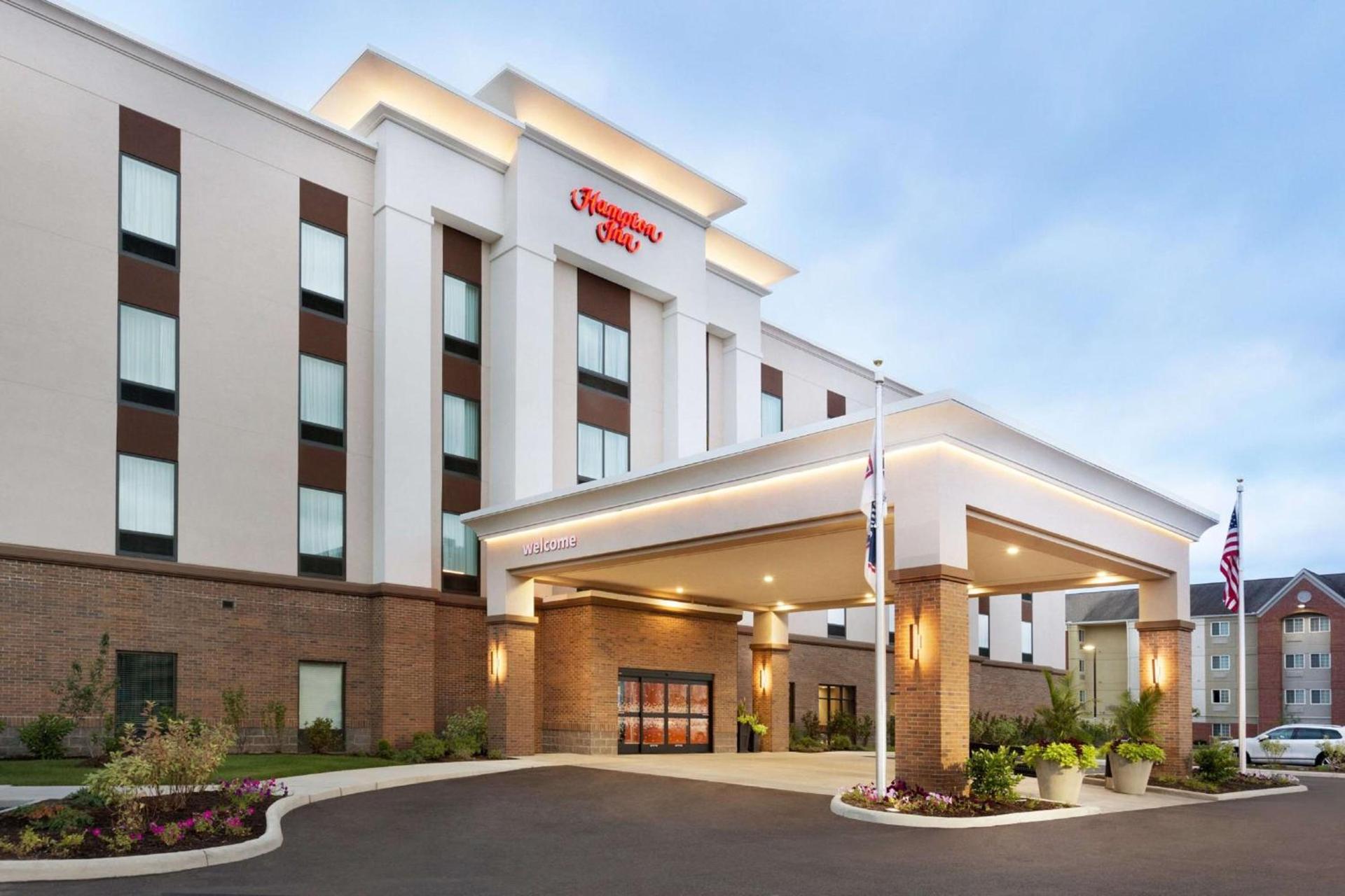 Hampton Inn By Hilton North Olmsted Cleveland Airport photo 2