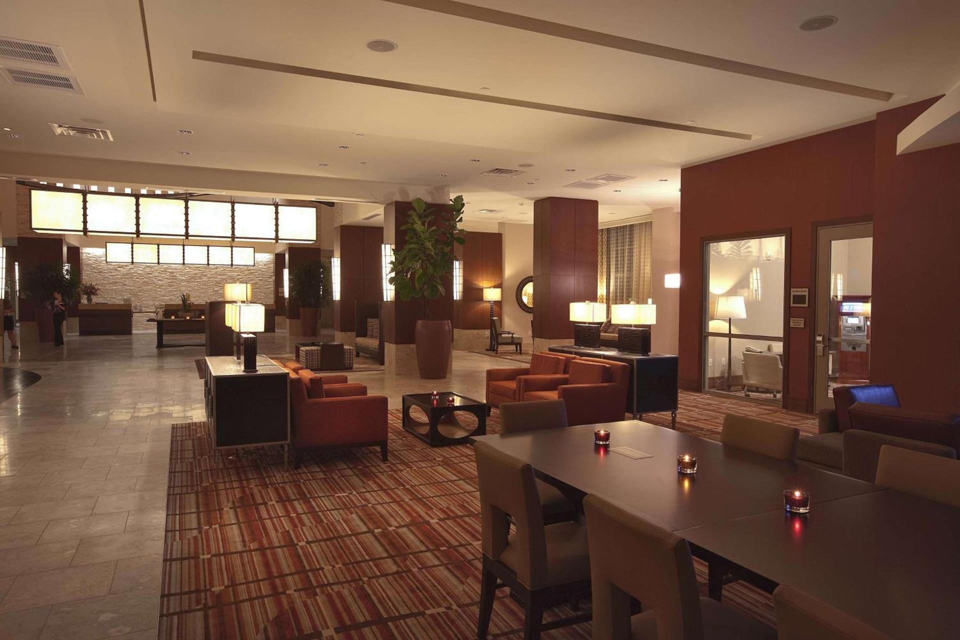 Embassy Suites Palmdale photo 3