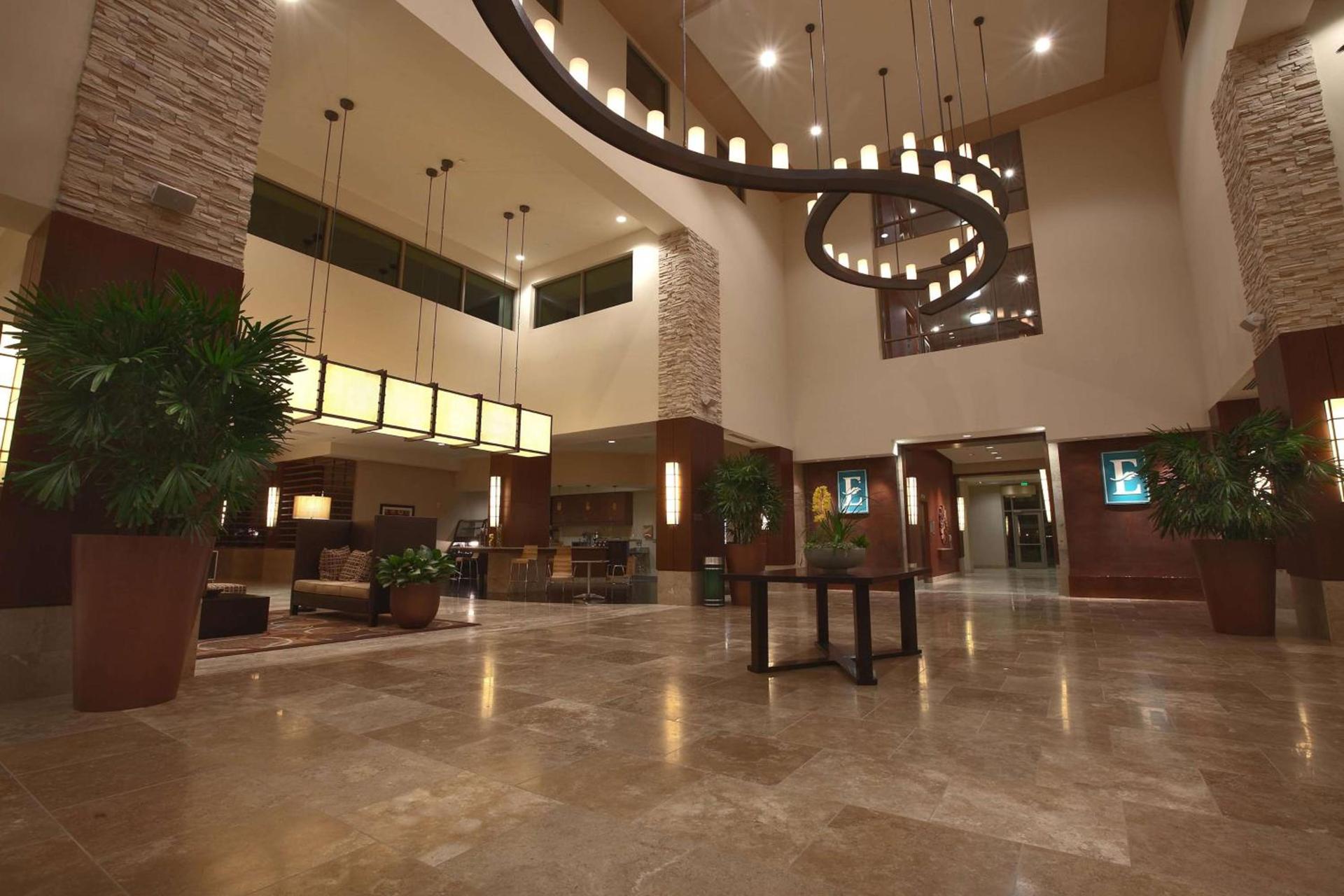 Embassy Suites Palmdale photo 9