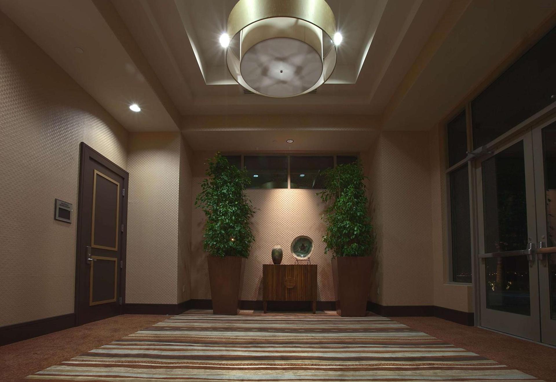Embassy Suites Palmdale photo 35