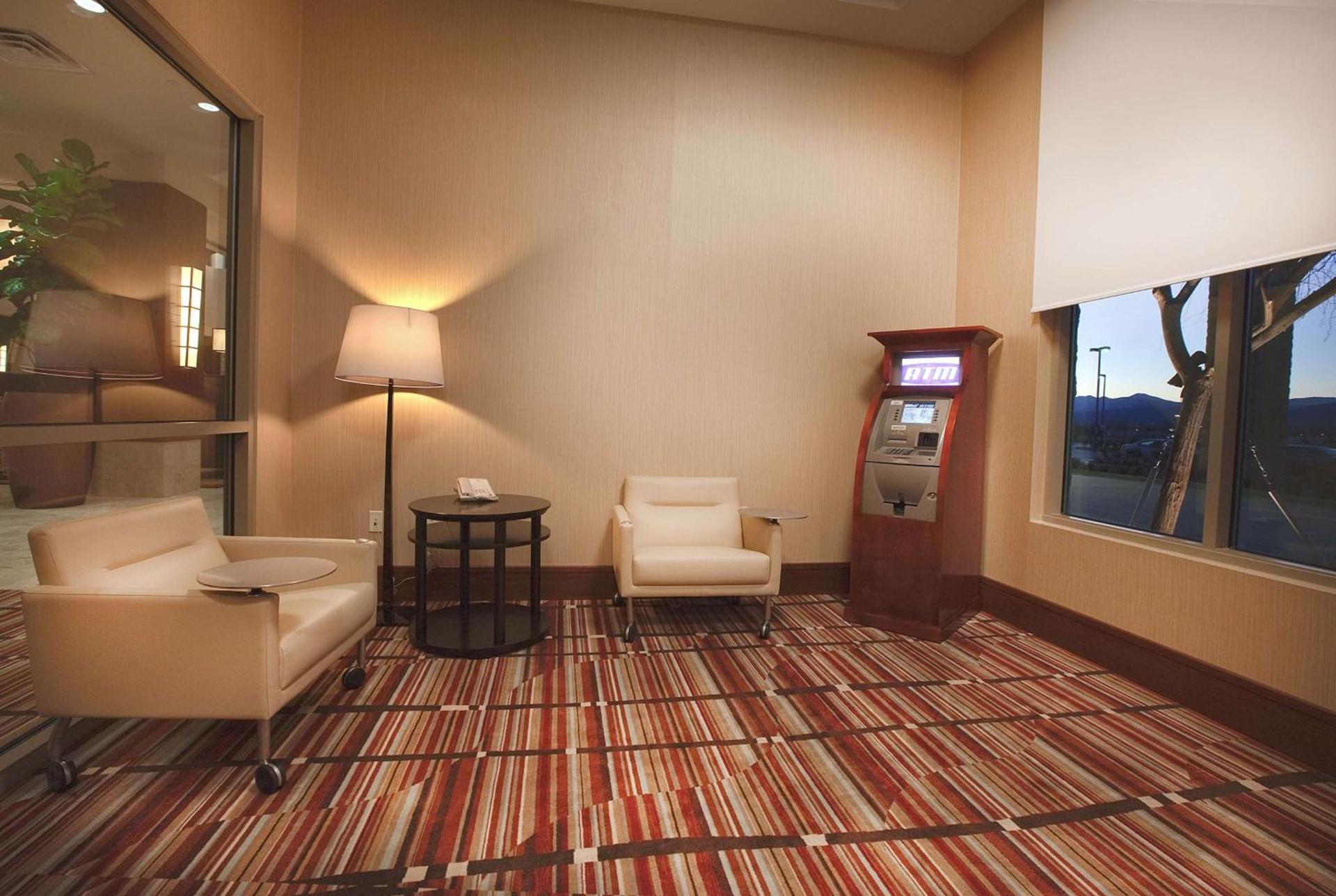 Embassy Suites Palmdale photo 41