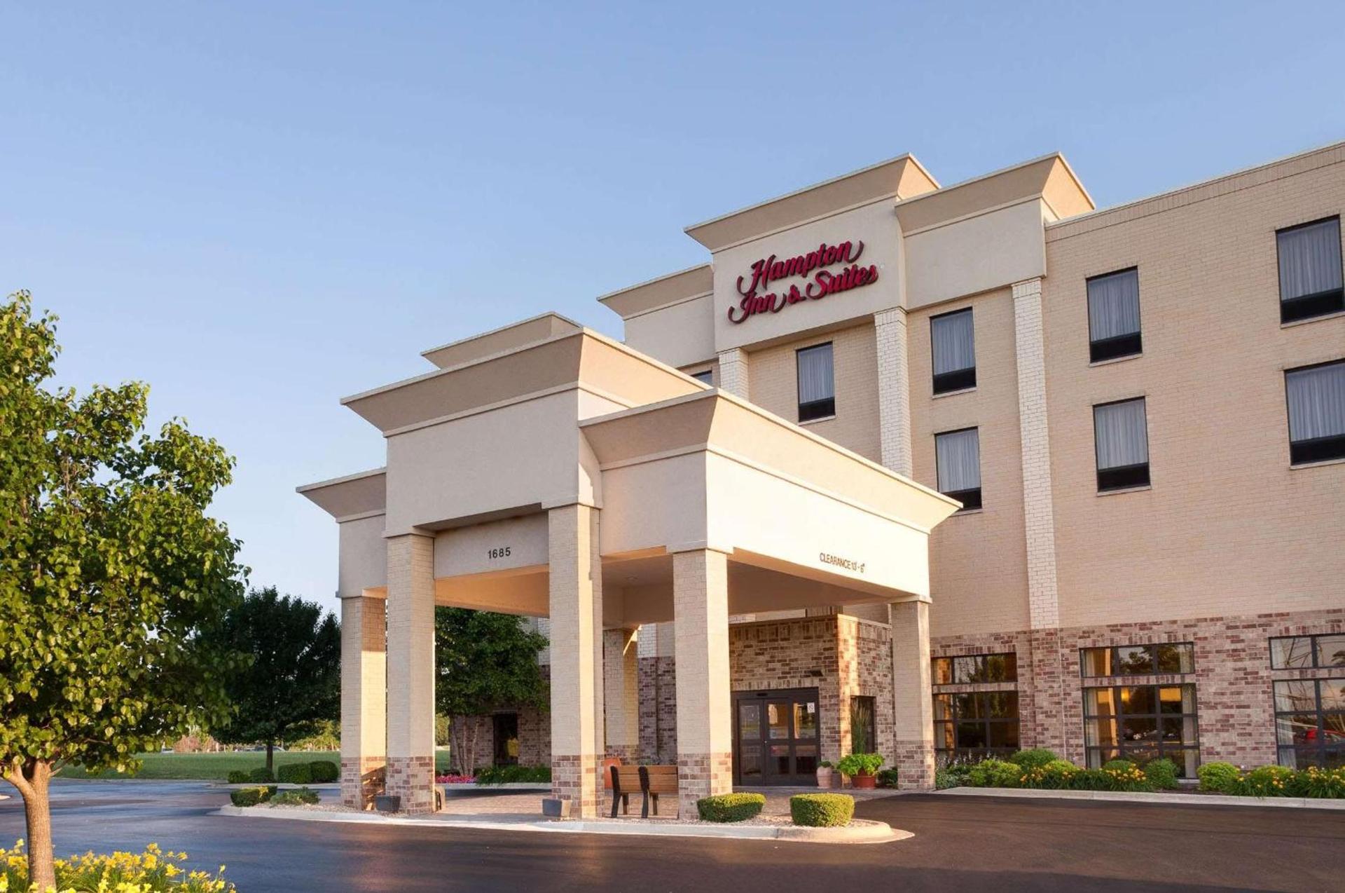 Hampton Inn & Suites Addison — hotel in Addison
