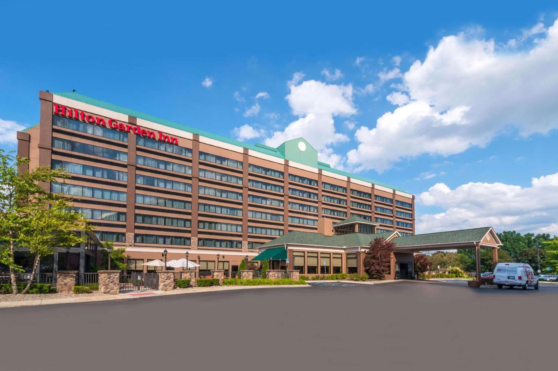 Hilton Garden Inn Detroit Southfield photo 2