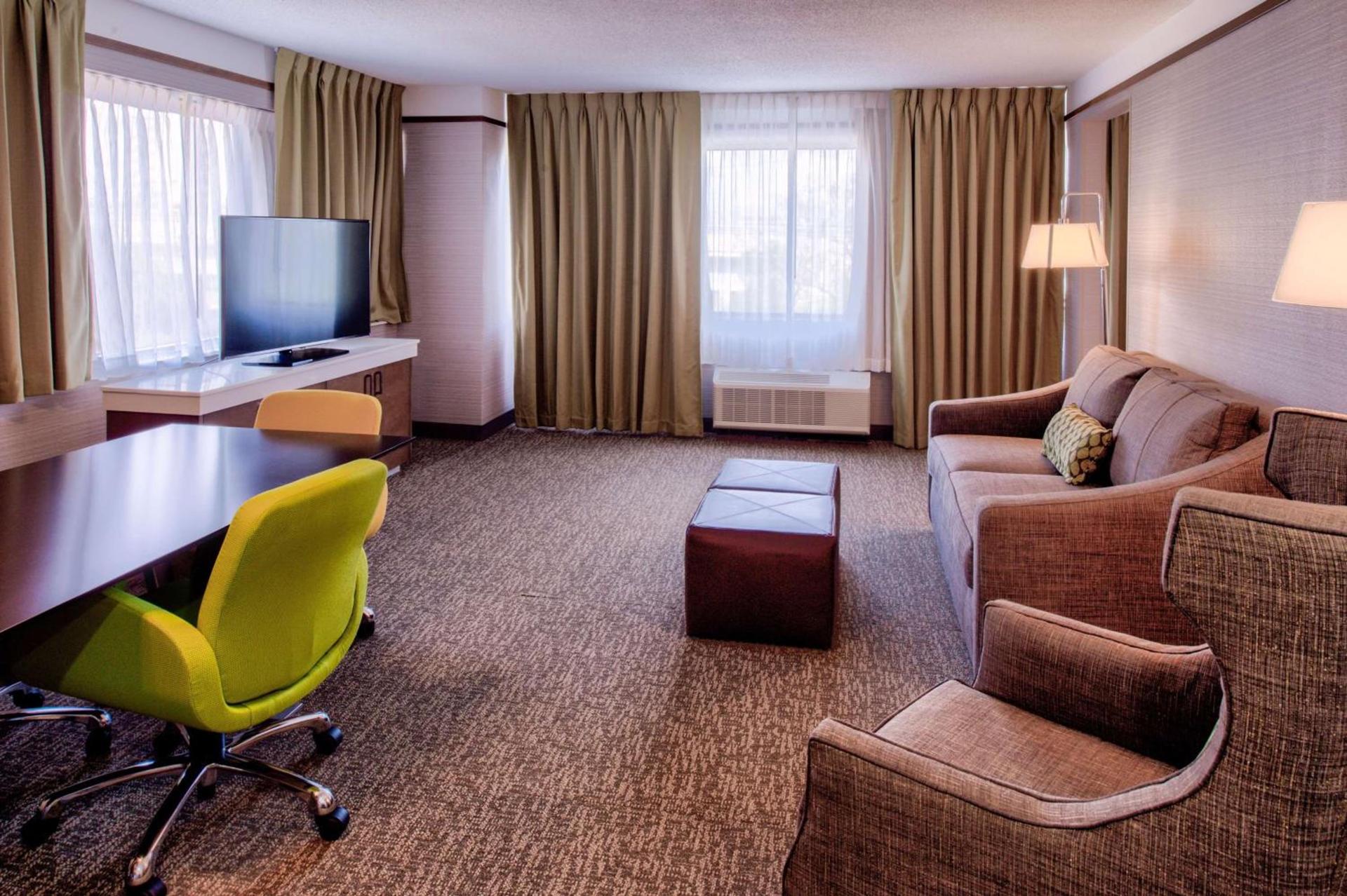 Hilton Garden Inn Detroit Southfield photo 43
