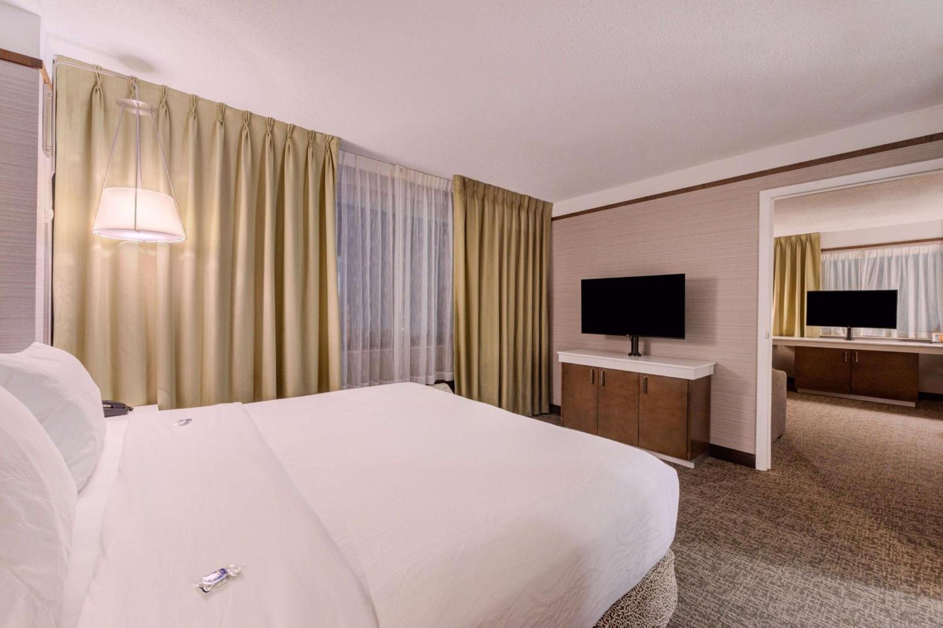 Hilton Garden Inn Detroit Southfield photo 78