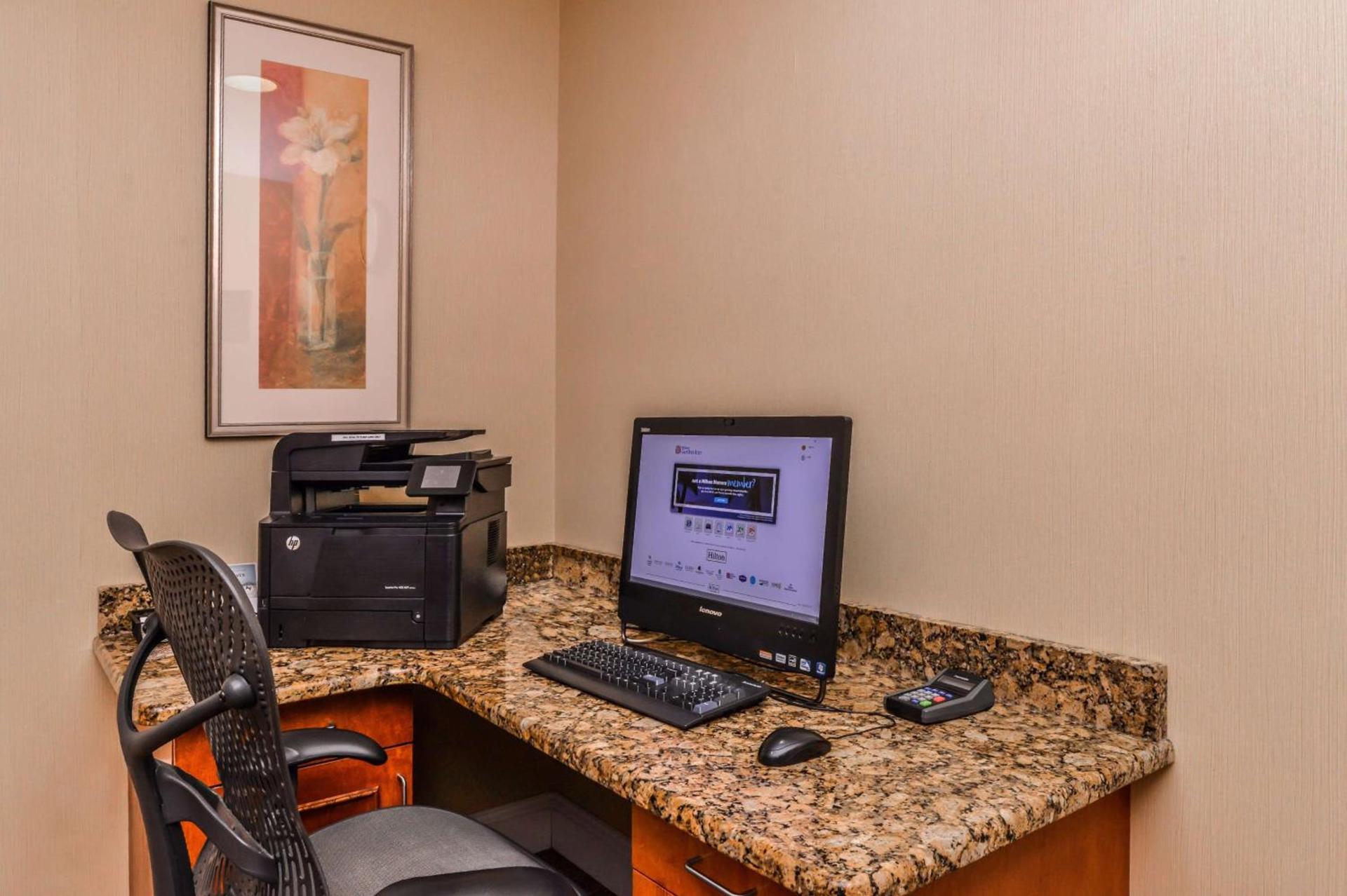 Hilton Garden Inn Detroit Southfield photo 83