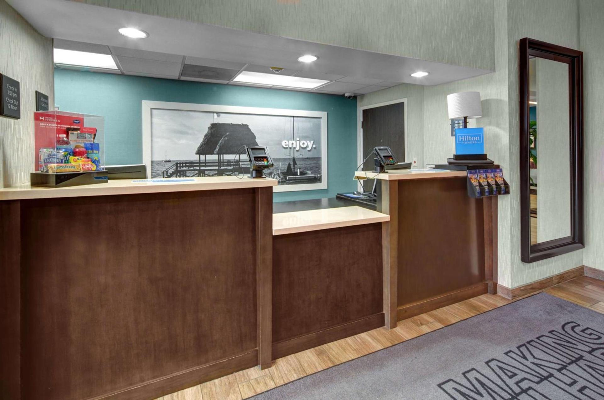 Hampton Inn Miami-Coconut Grove/Coral Gables photo 6