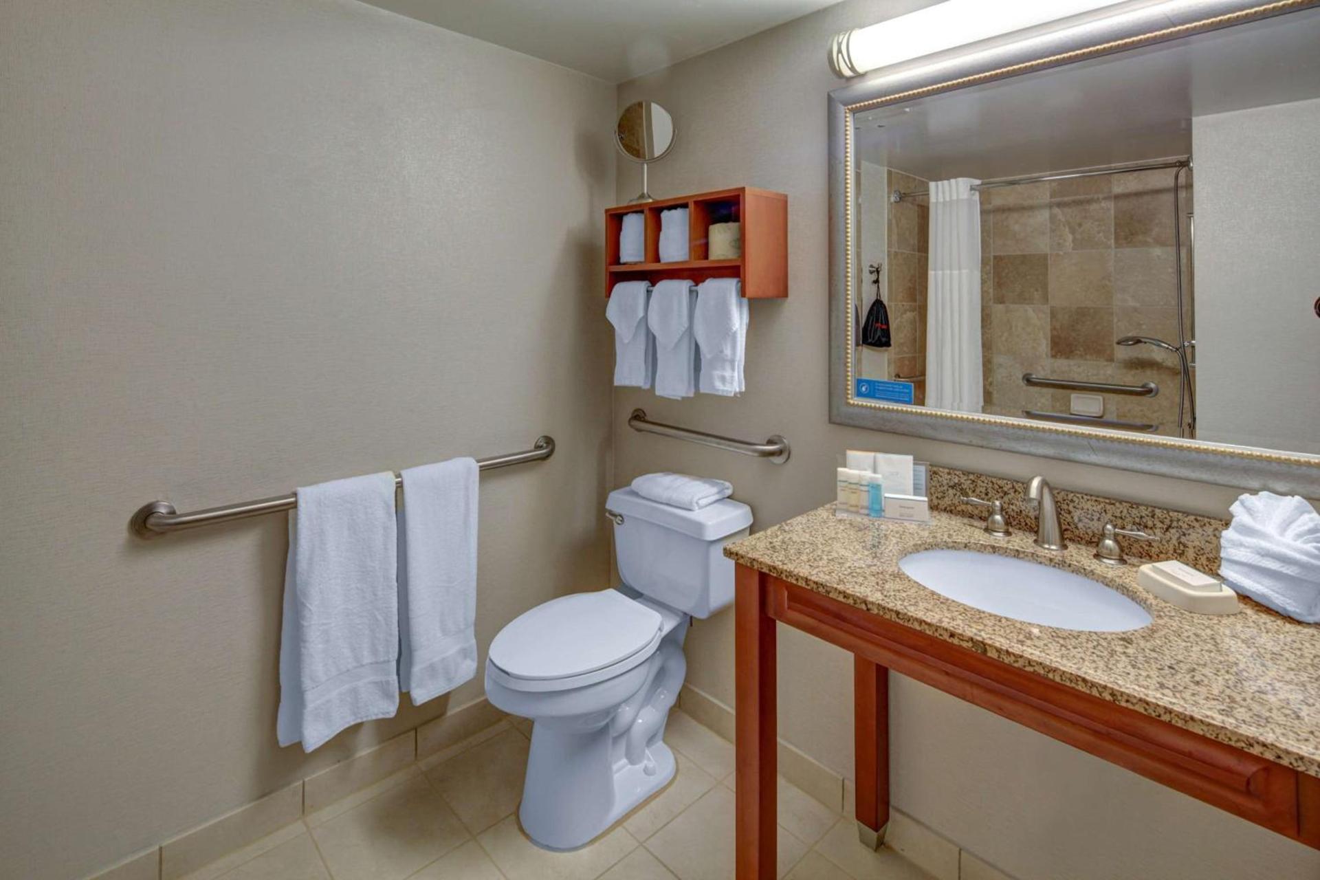 Hampton Inn Miami-Coconut Grove/Coral Gables photo 13