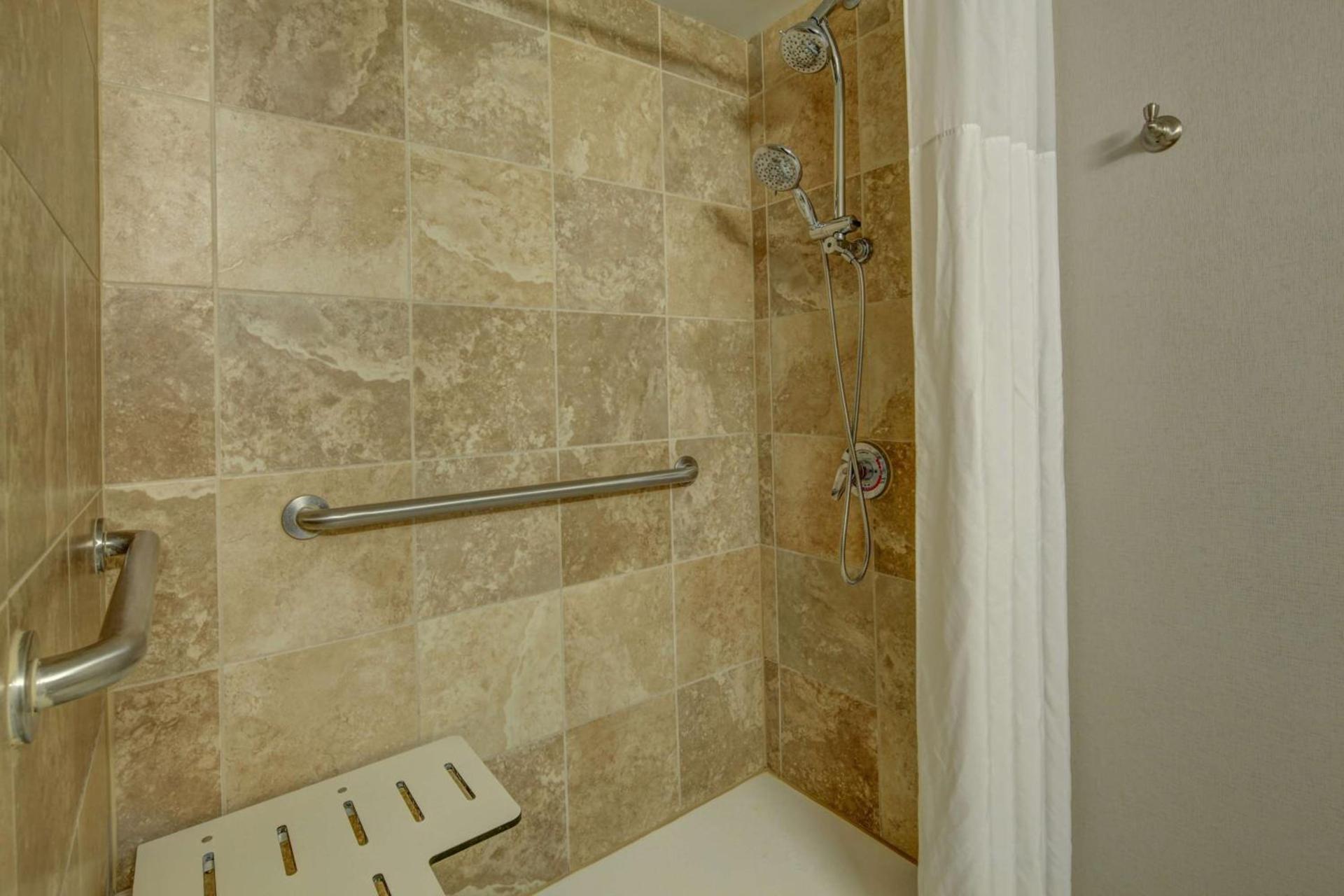Hampton Inn Miami-Coconut Grove/Coral Gables photo 15