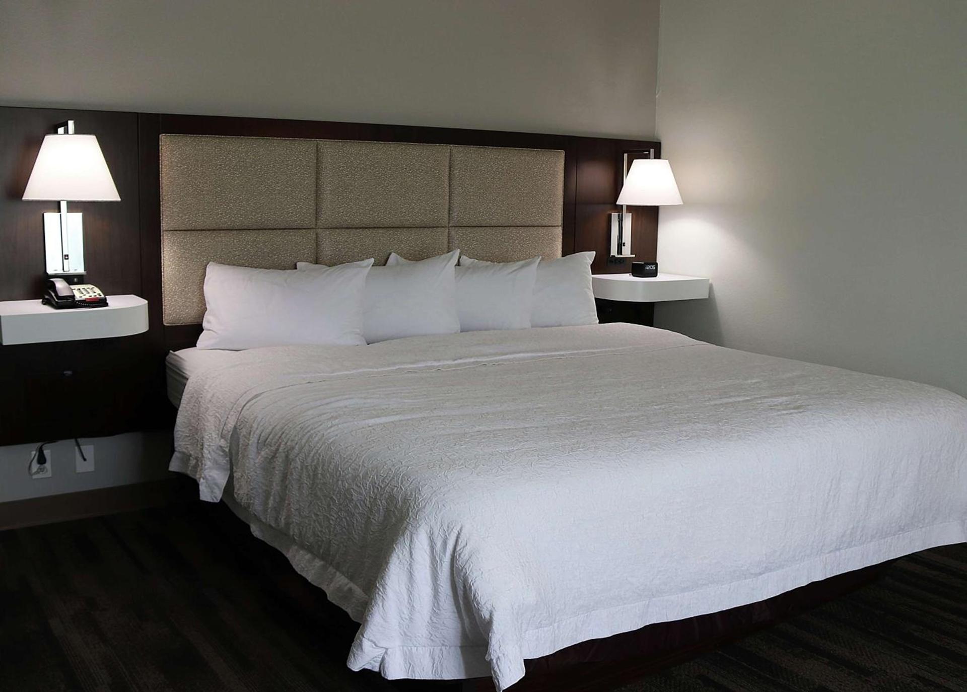 Hampton Inn and Suites Stephenville photo 19