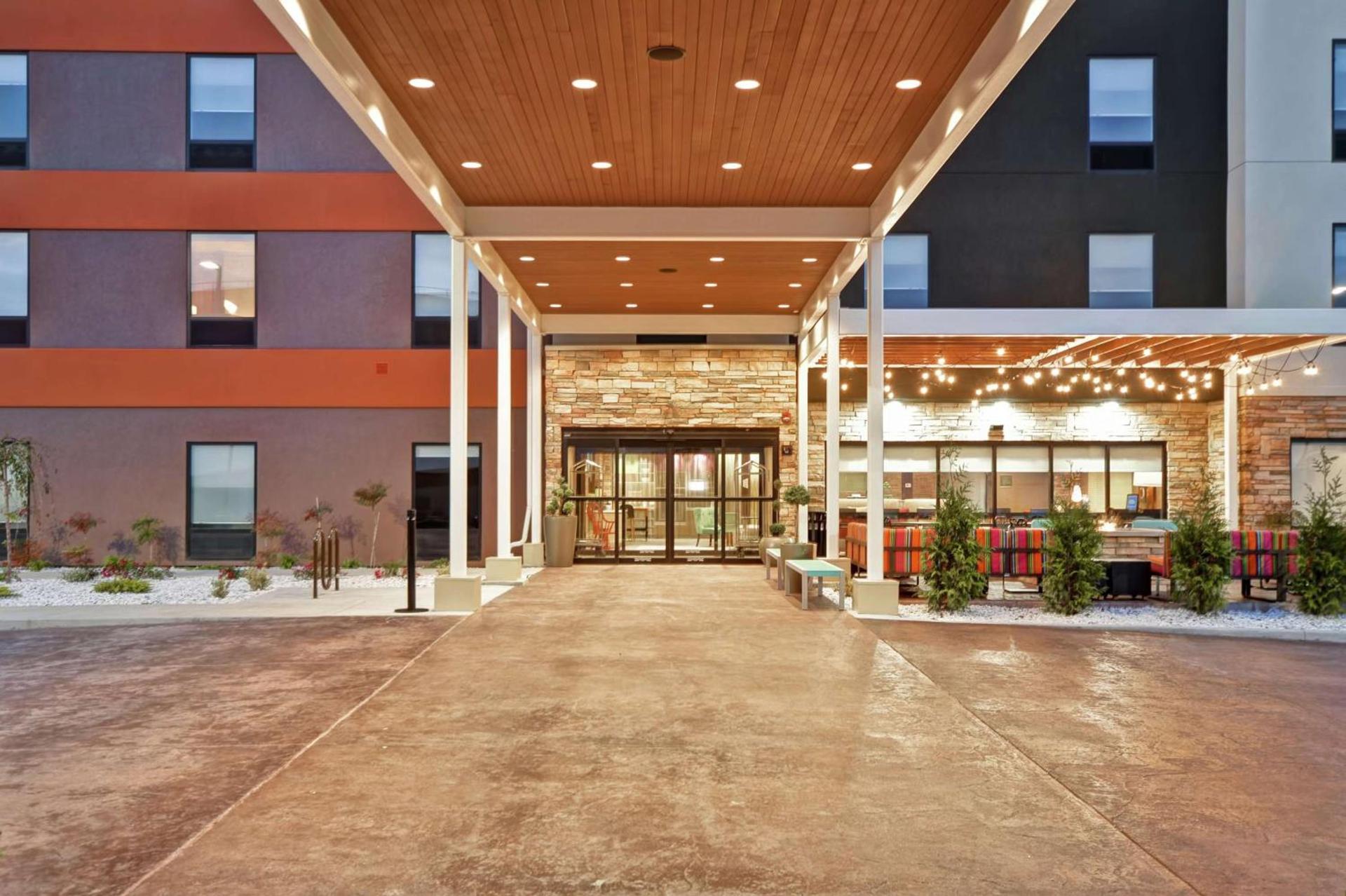 Home2 Suites By Hilton Carbondale photo 2