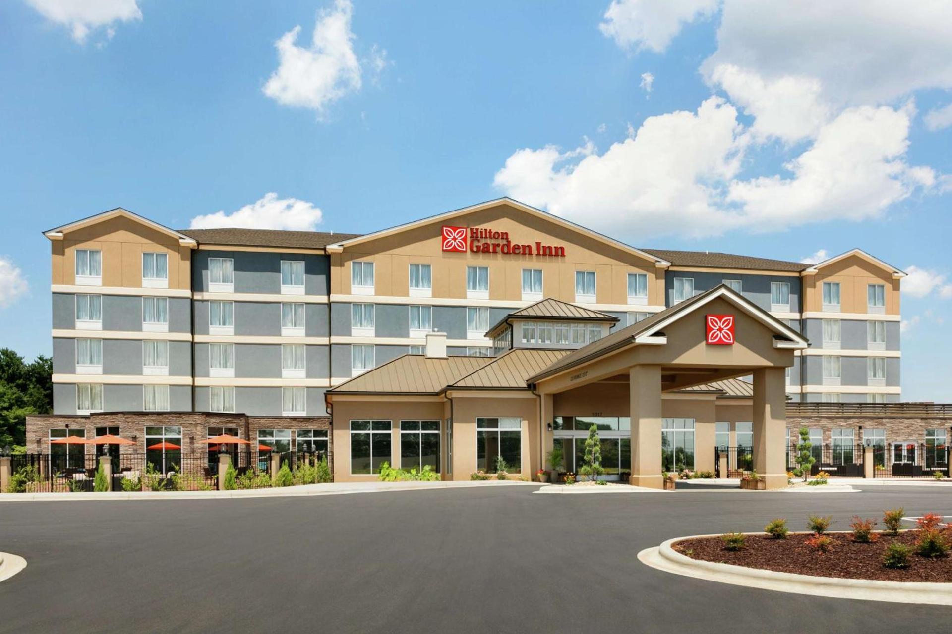 Hilton Garden Inn Statesville photo 2