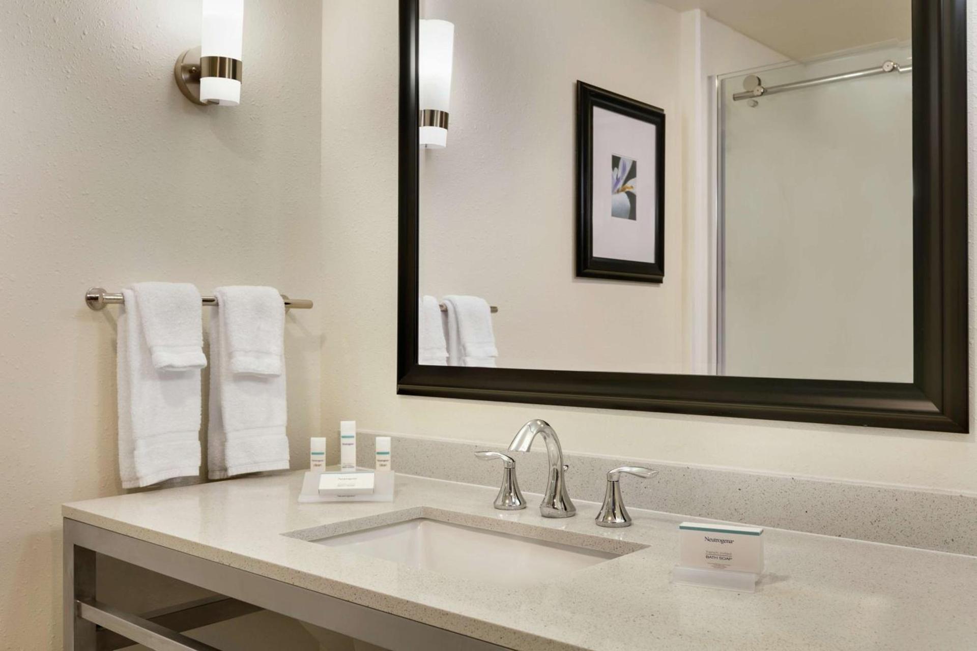 Hilton Garden Inn Statesville photo 23