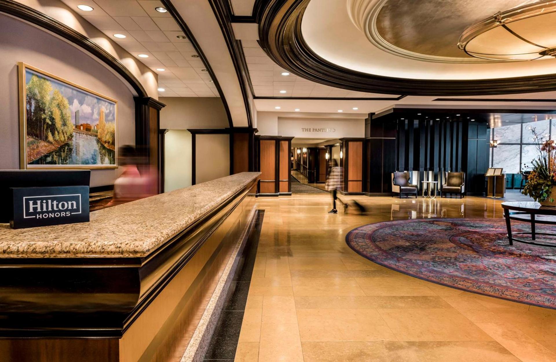 Amway Grand Plaza Hotel, Curio Collection by Hilton photo 5