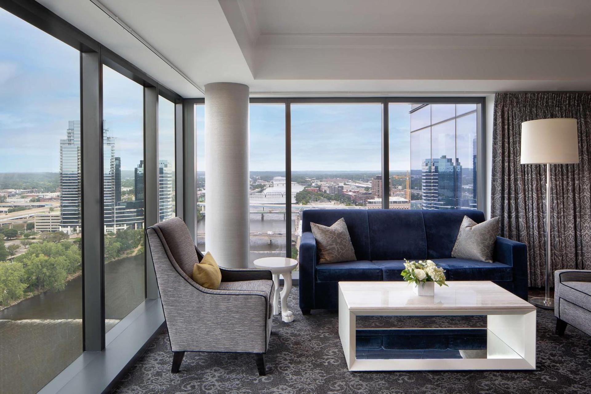 Amway Grand Plaza Hotel, Curio Collection by Hilton photo 47