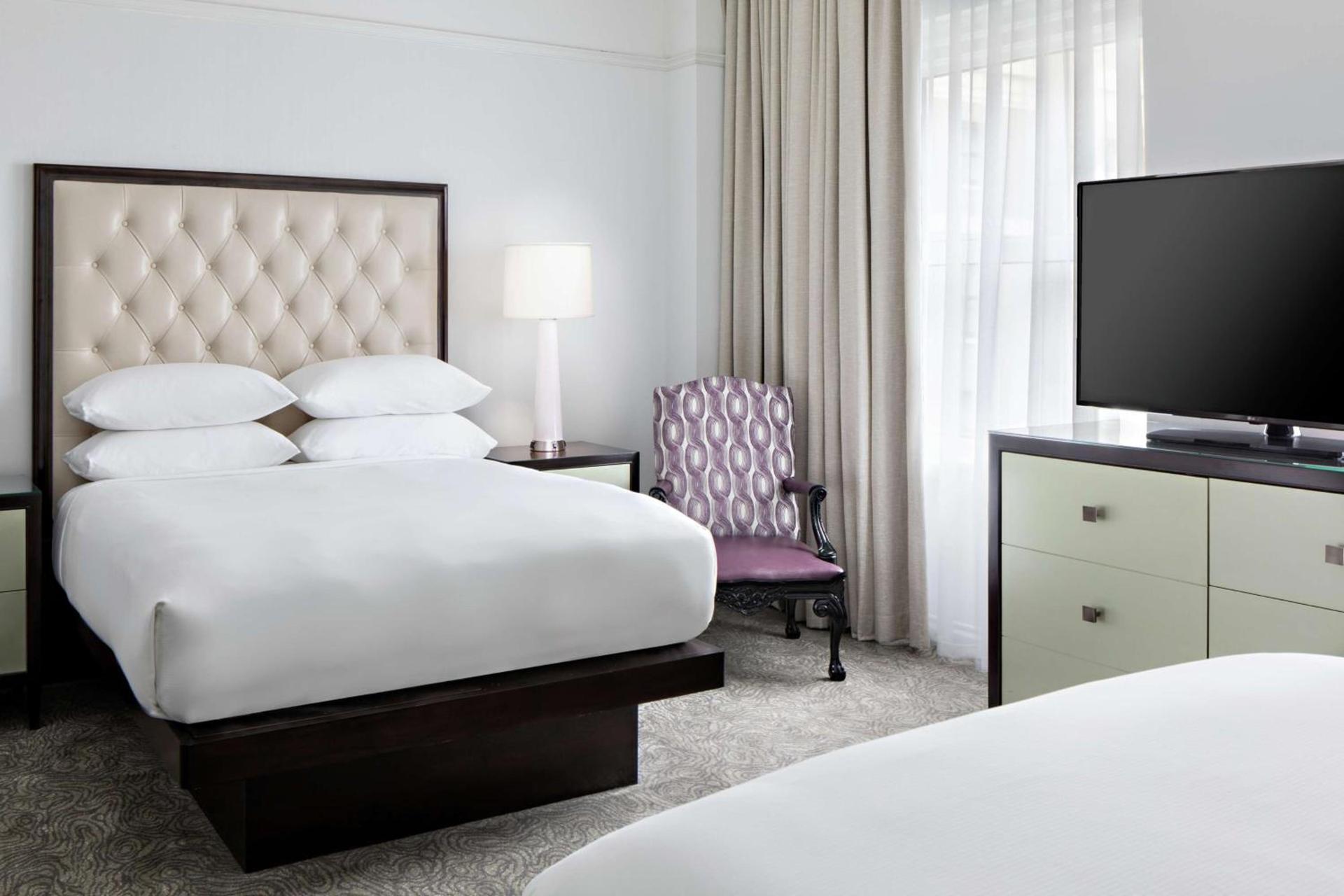Amway Grand Plaza Hotel, Curio Collection by Hilton photo 85