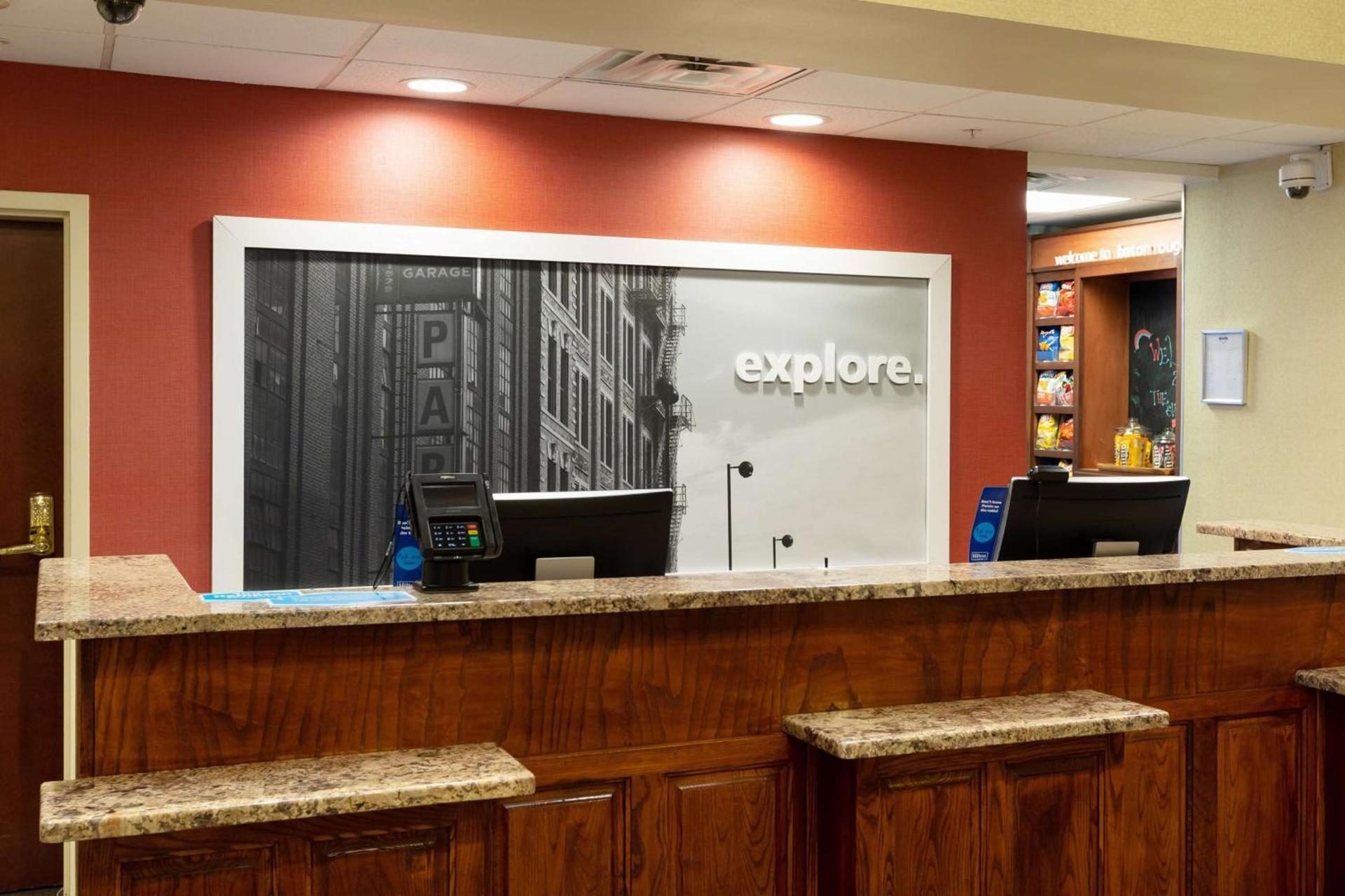 Hampton Inn & Suites Baton Rouge - I-10 East photo 6