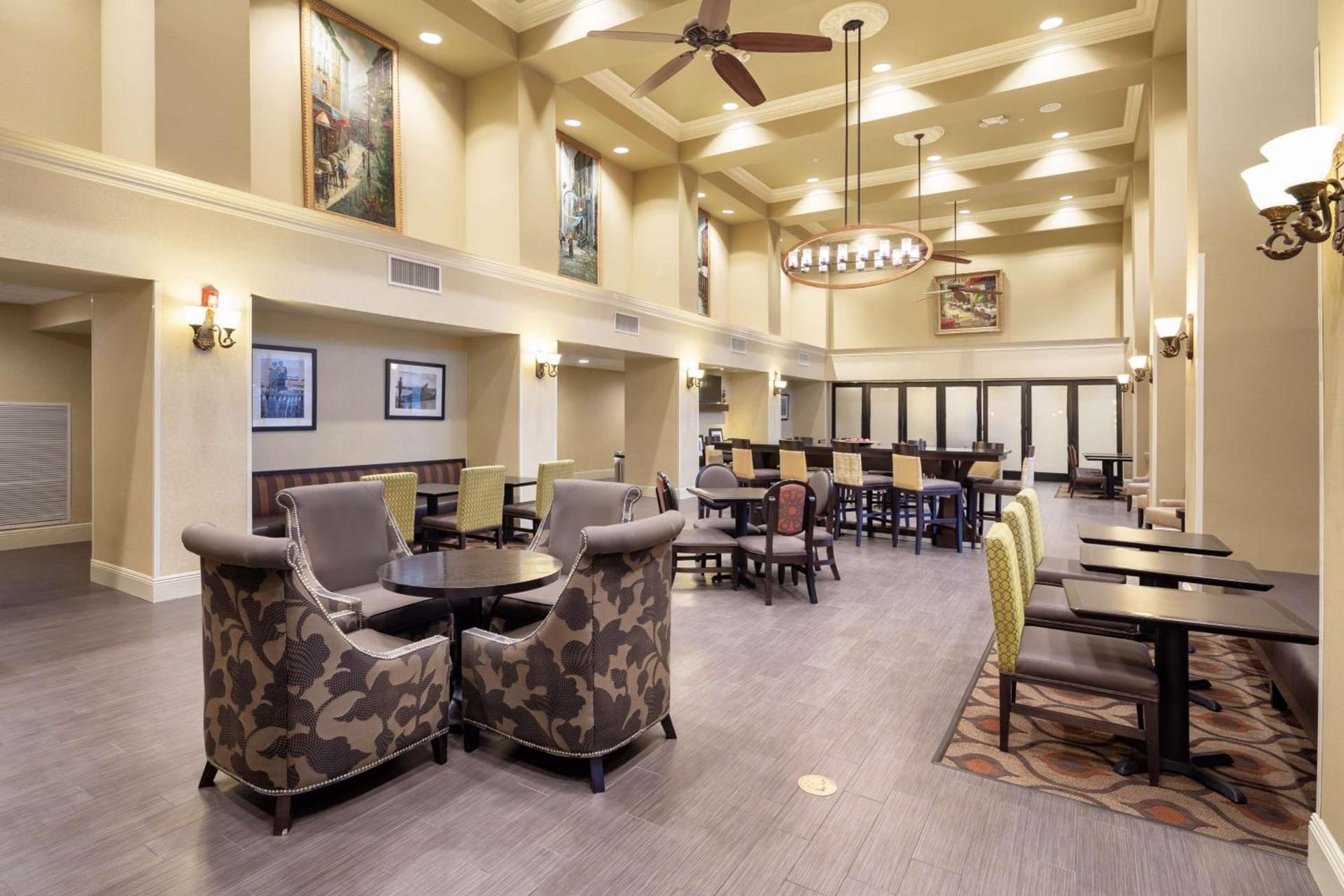 Hampton Inn & Suites Baton Rouge - I-10 East photo 7