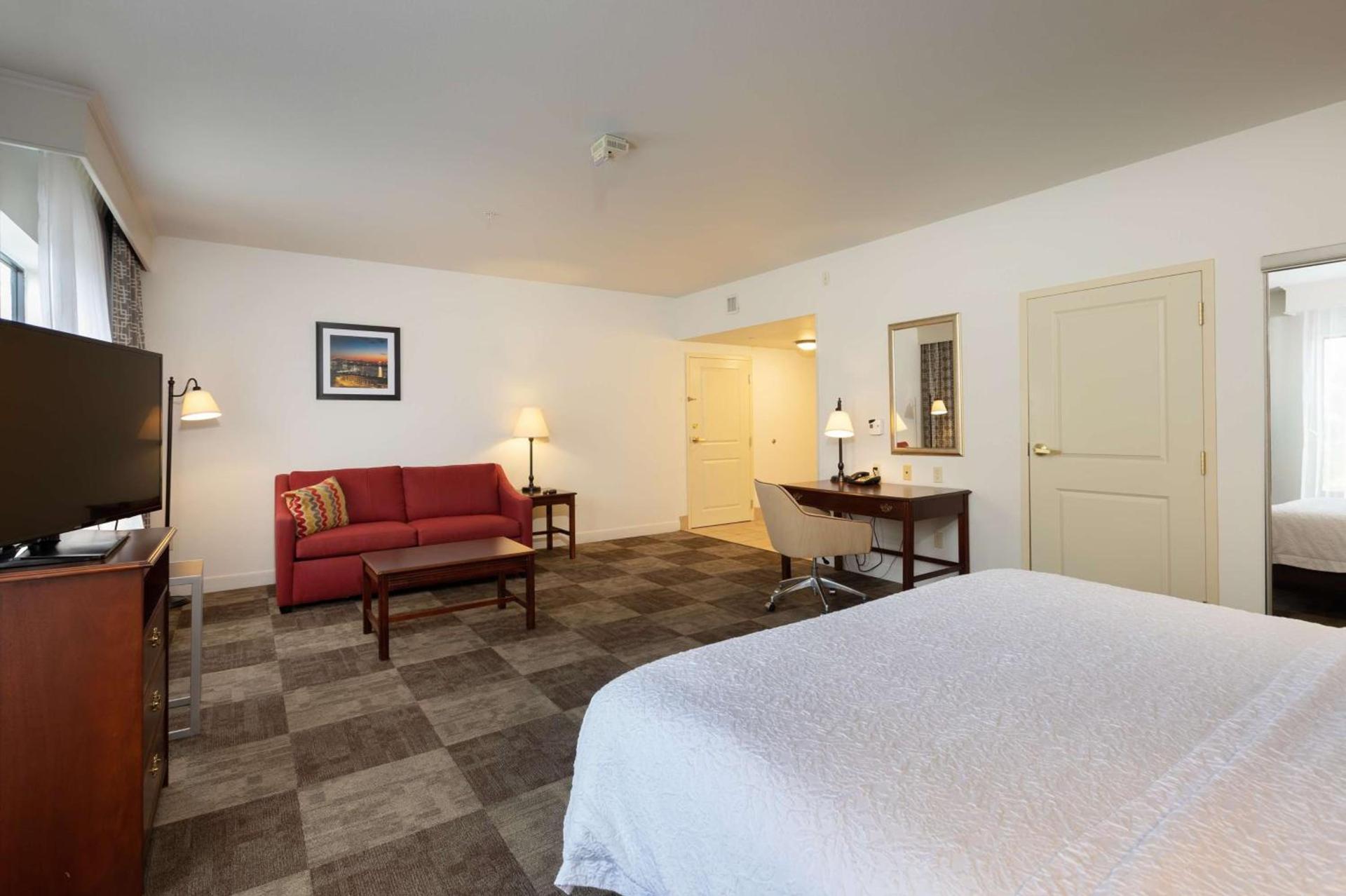 Hampton Inn & Suites Baton Rouge - I-10 East photo 35
