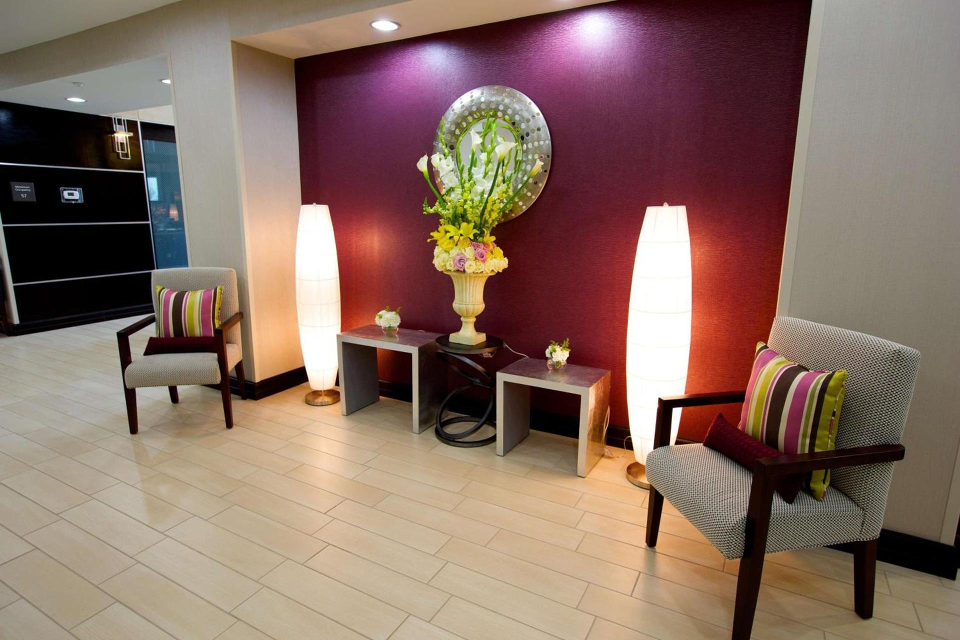 Hampton Inn and Suites Missouri City photo 9