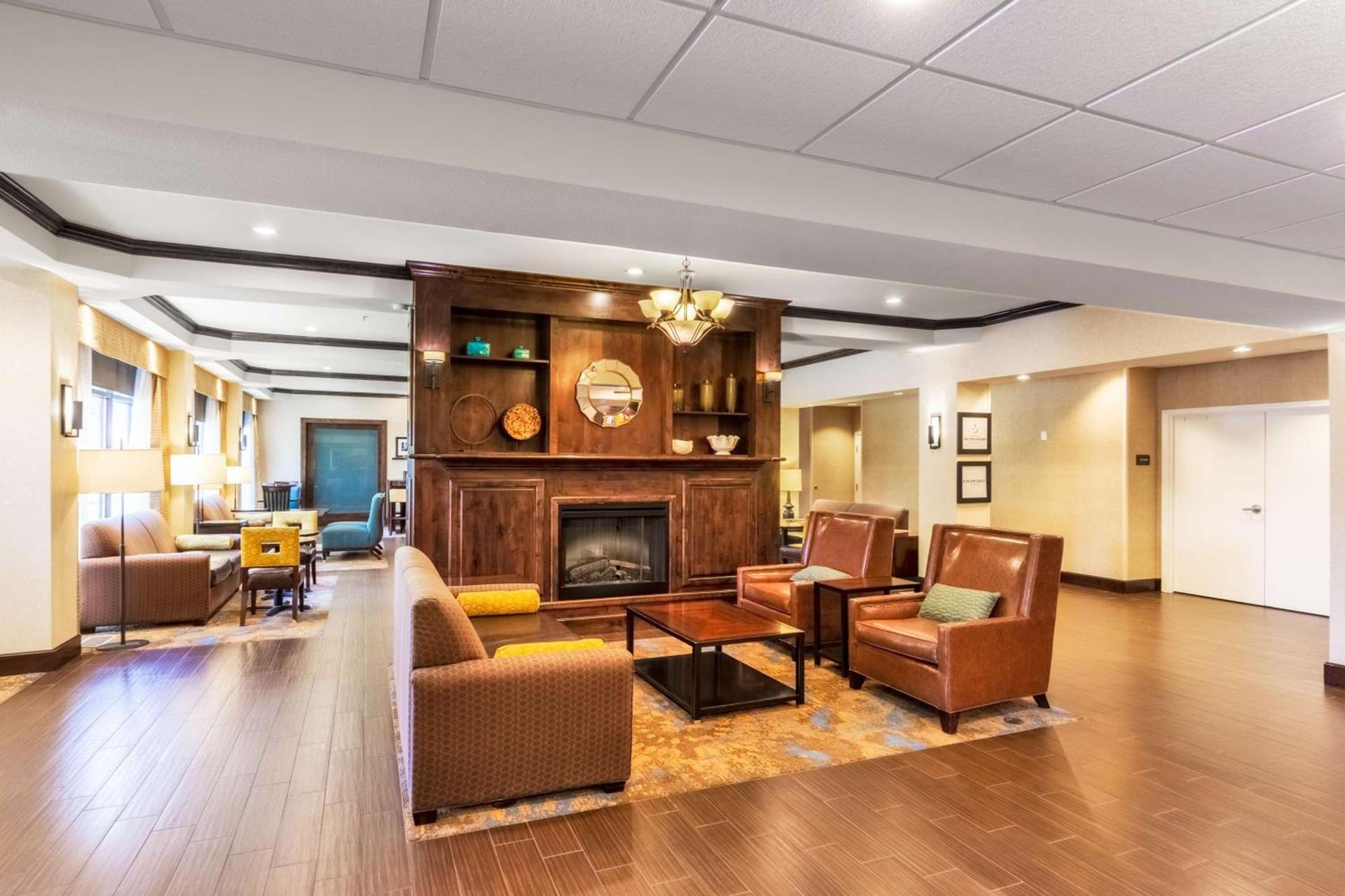 Hampton Inn Laramie photo 3