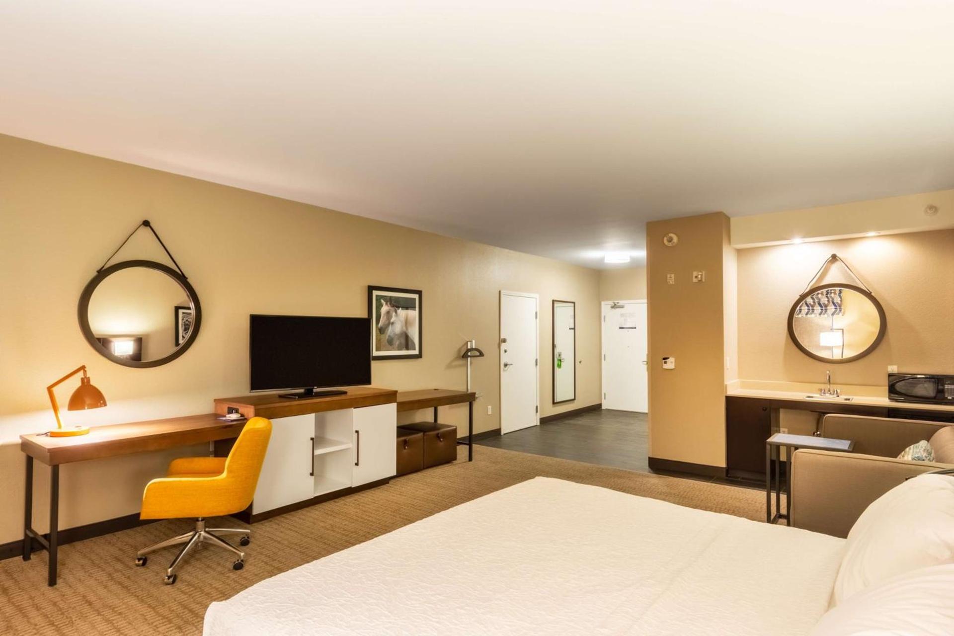 Hampton Inn Laramie photo 19