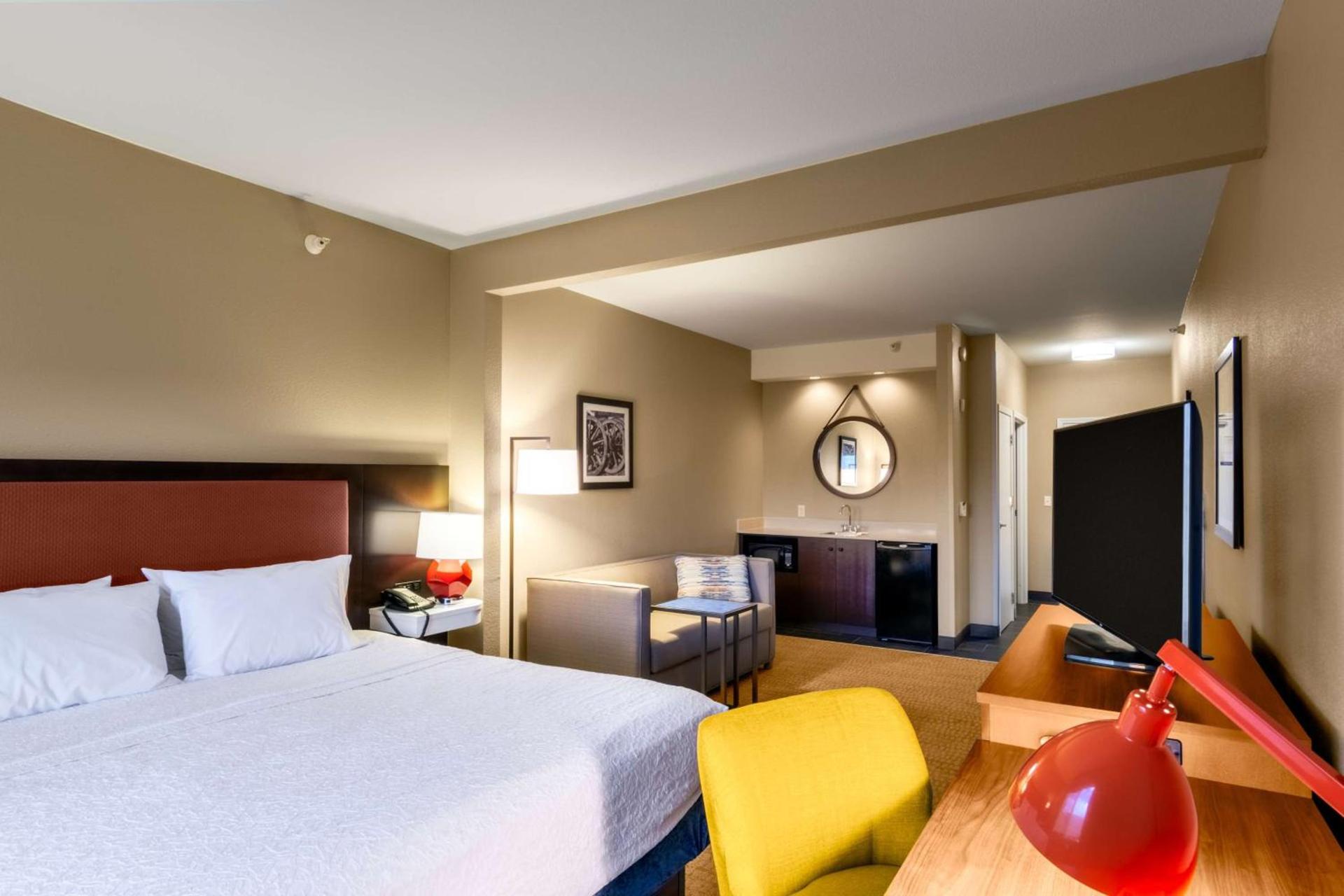 Hampton Inn Laramie photo 2