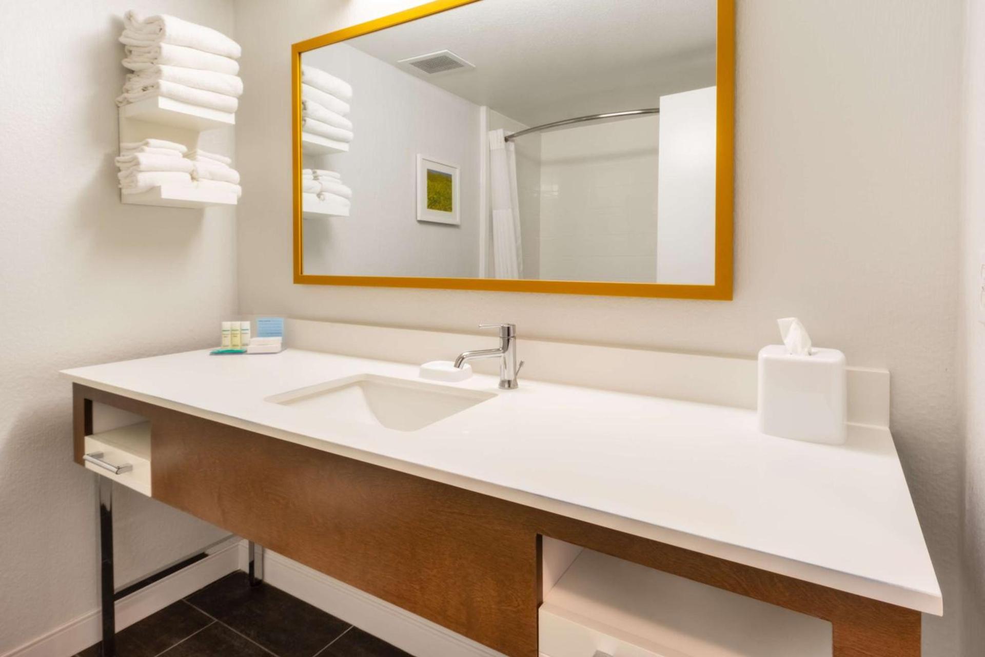 Hampton Inn Laramie photo 37