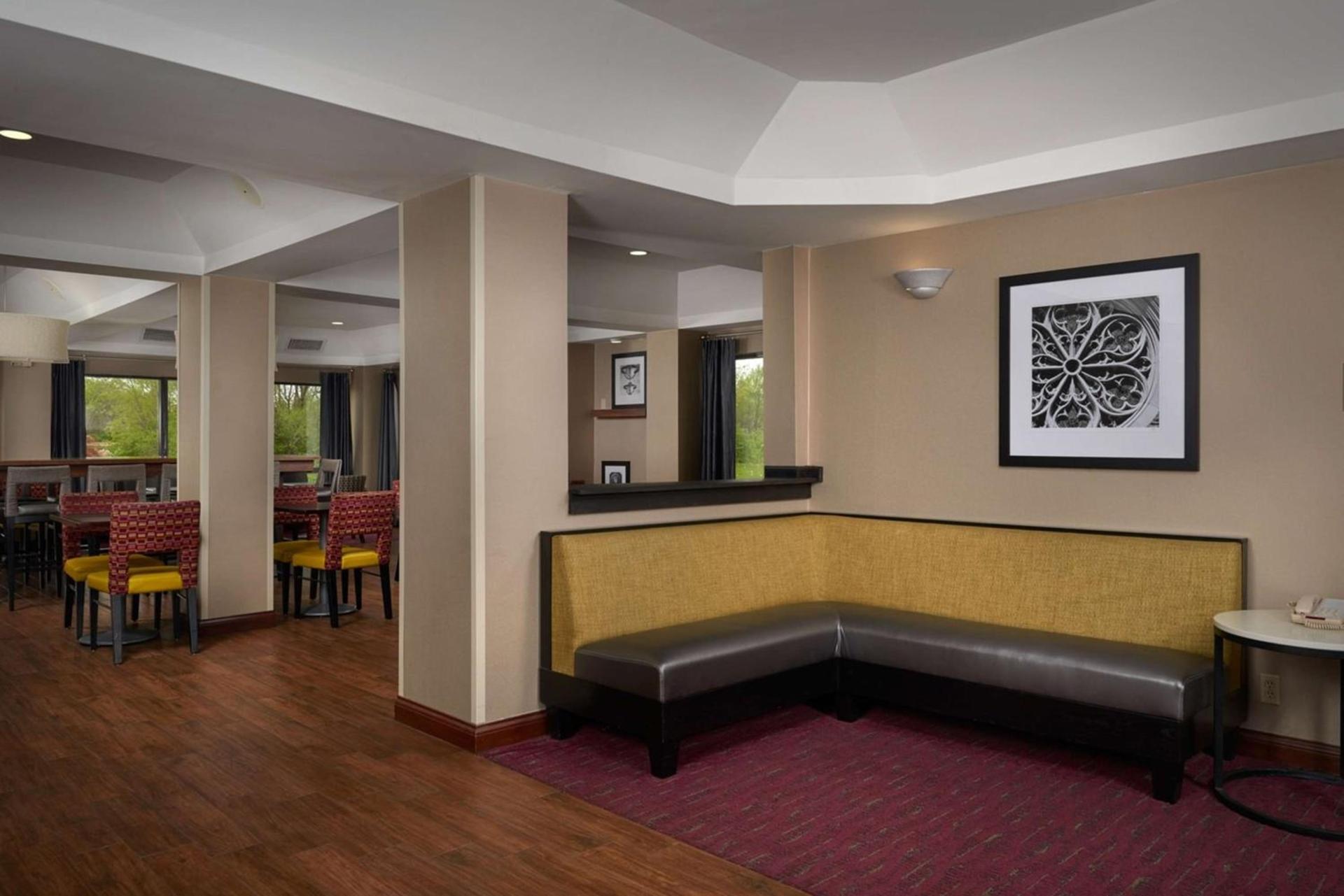 Hampton Inn Shelbyville photo 5