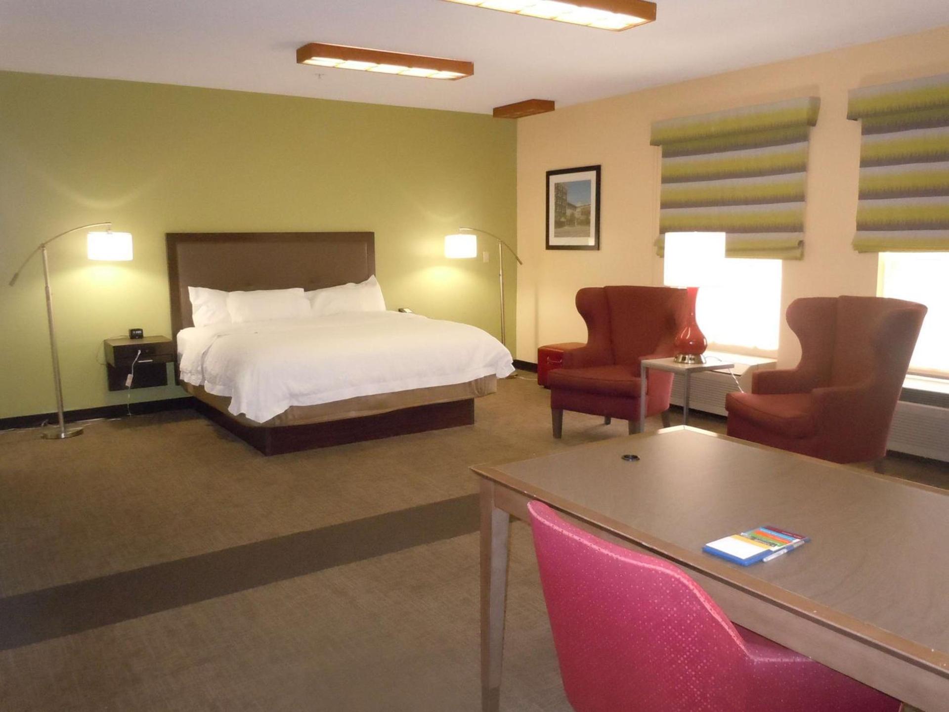 Hampton Inn Shelbyville photo 12