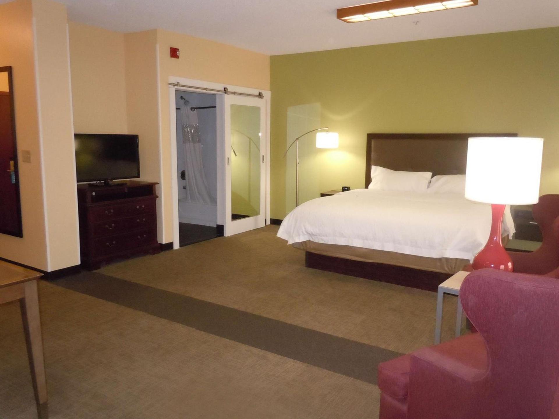 Hampton Inn Shelbyville photo 13
