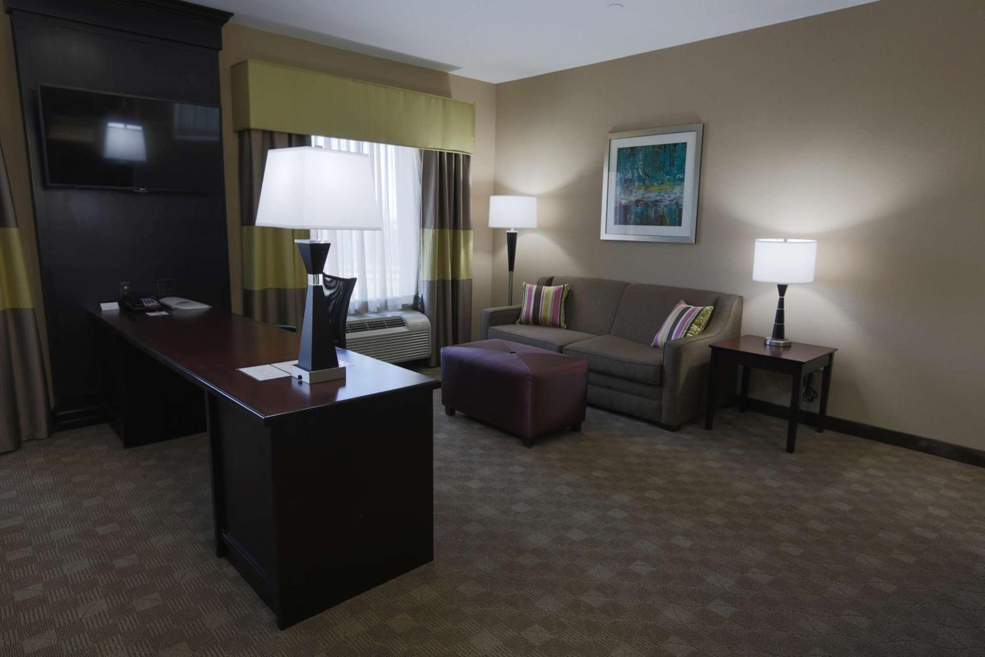Hampton Inn and Suites Missouri City photo 34