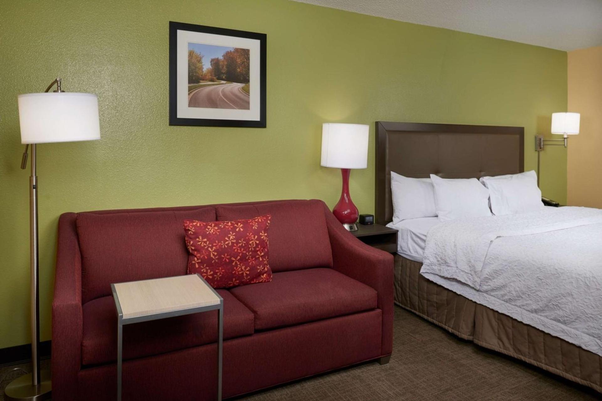 Hampton Inn Shelbyville photo 24