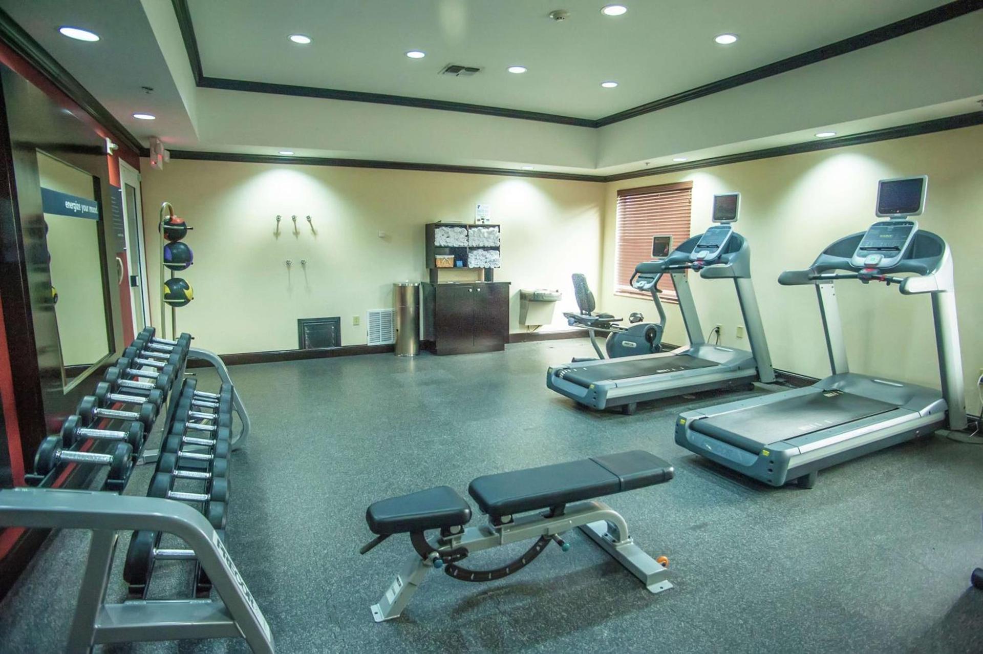 Hampton Inn & Suites Palestine photo 6