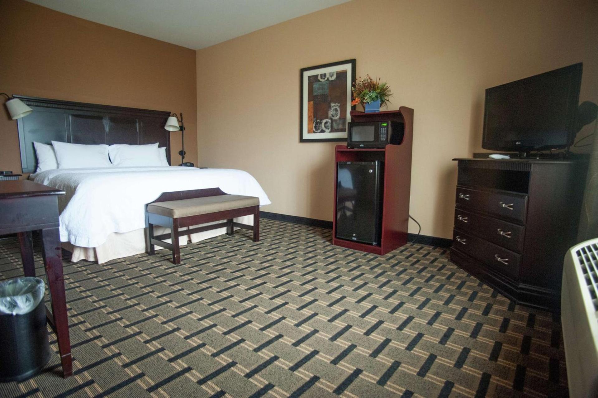 Hampton Inn & Suites Palestine photo 11