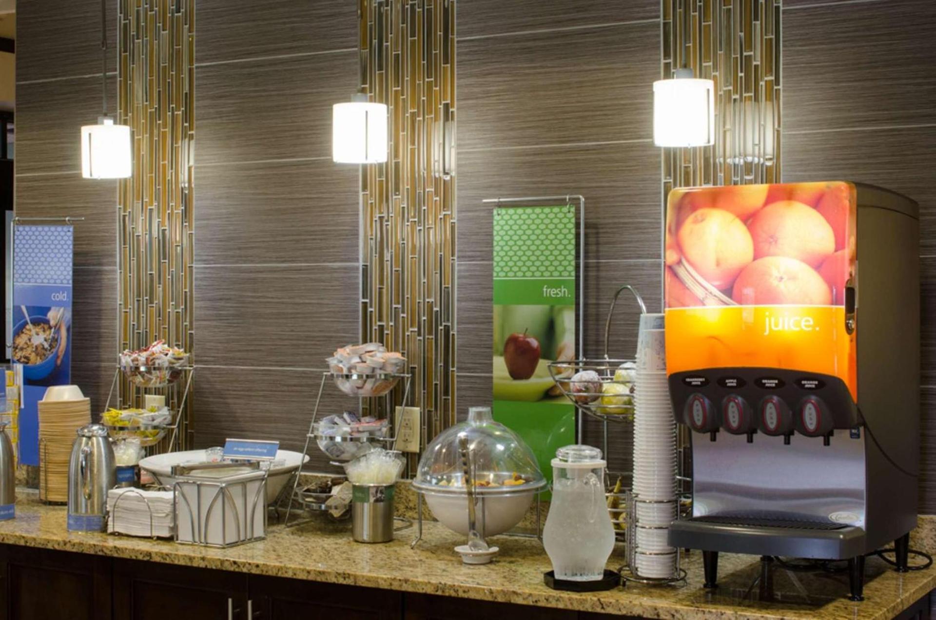 Hampton Inn Tulsa Sand Springs photo 12