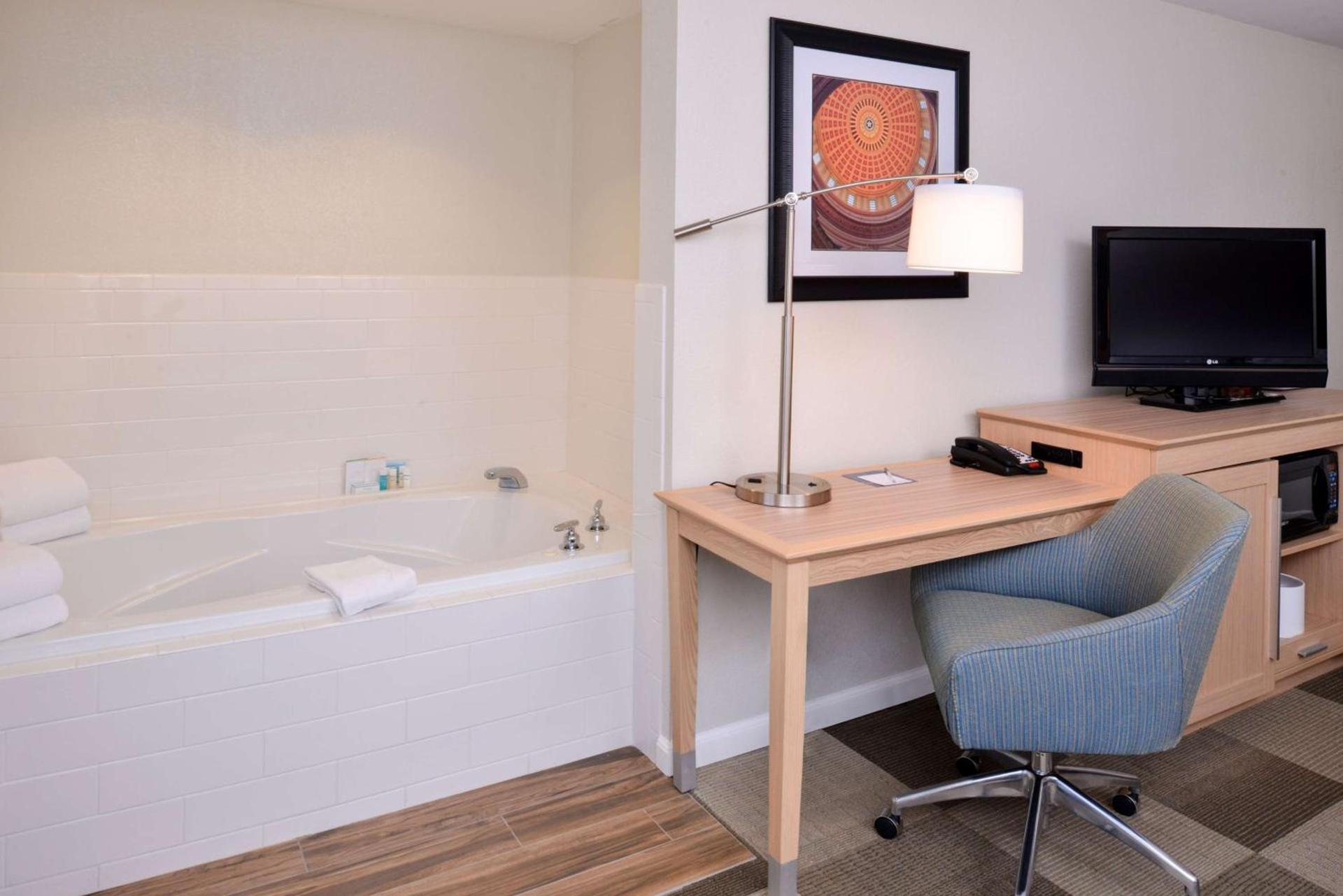 Hampton Inn Tulsa Sand Springs photo 26