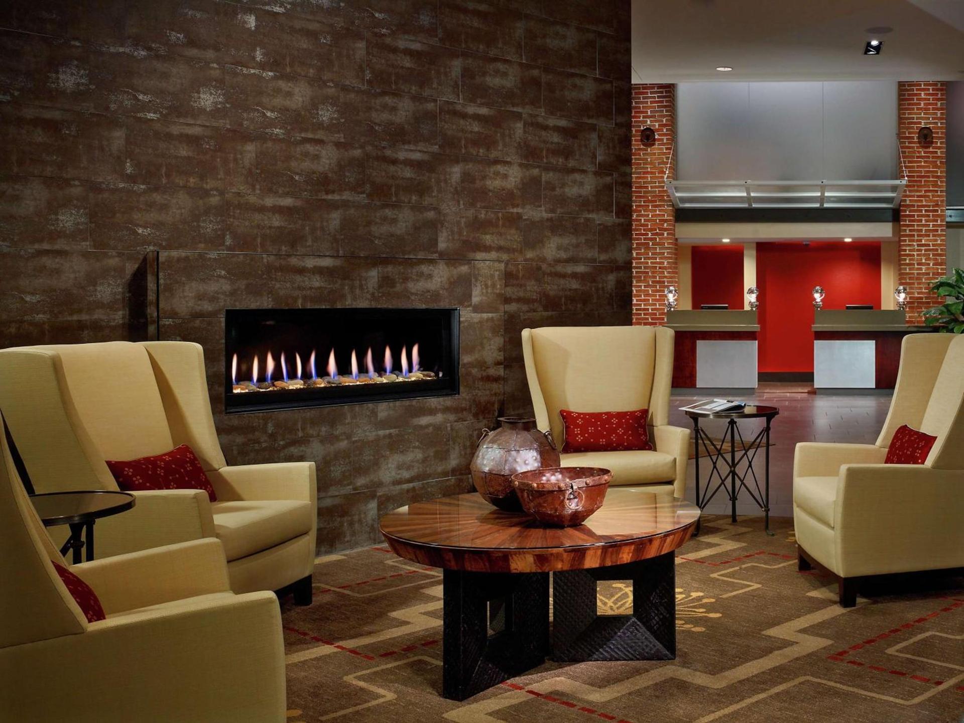 DoubleTree Hotel & Suites Charleston Airport photo 12