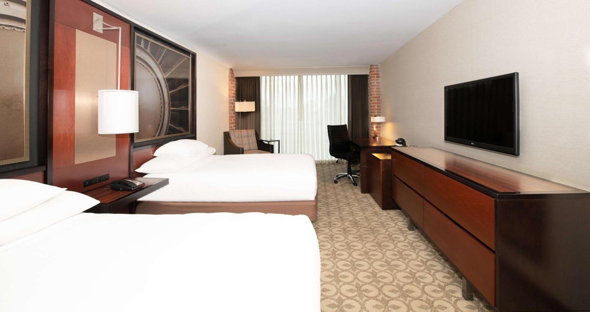 DoubleTree Hotel & Suites Charleston Airport photo 25